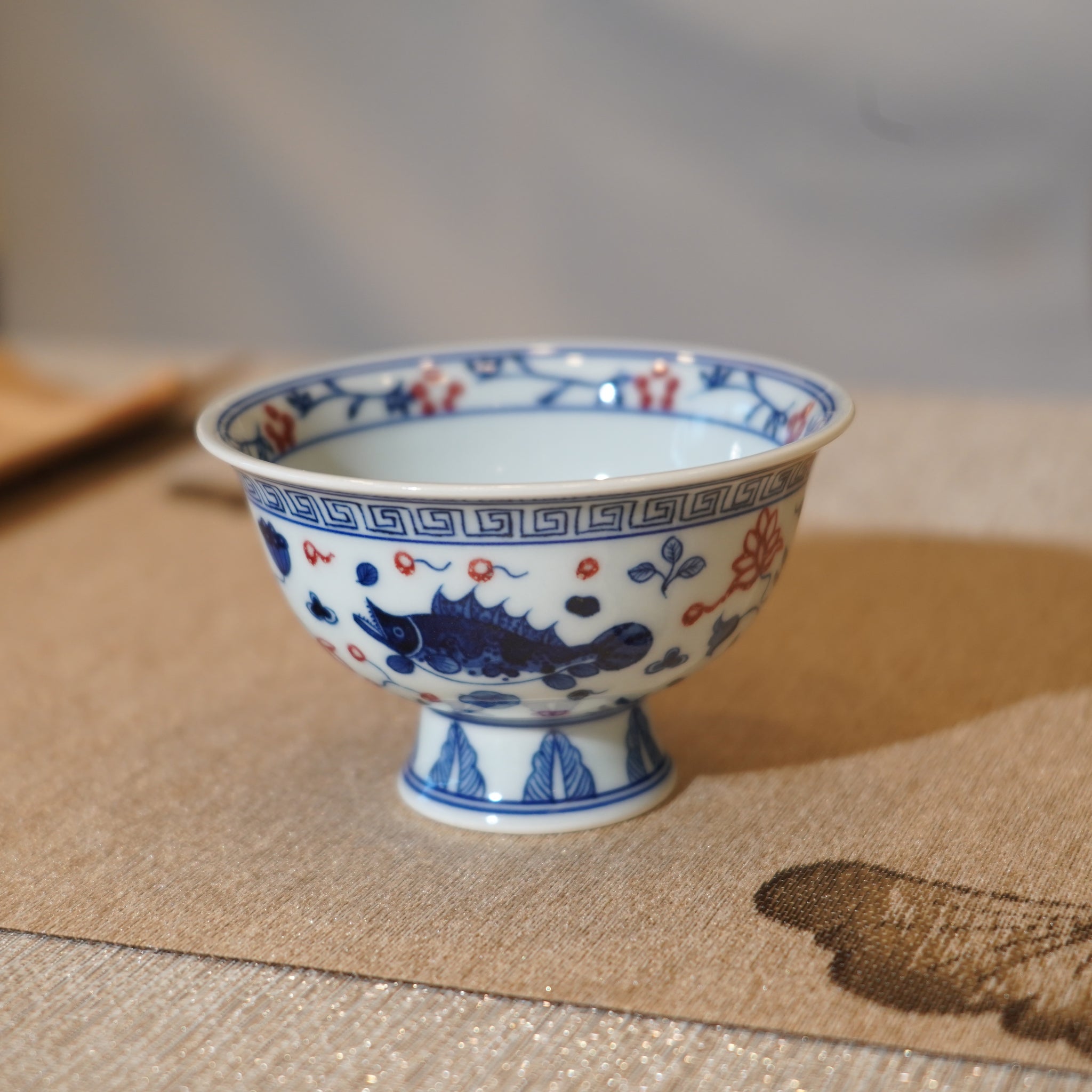 *新品*【魚藻紋】景德鎮手繪青花釉裏紅高足主人杯