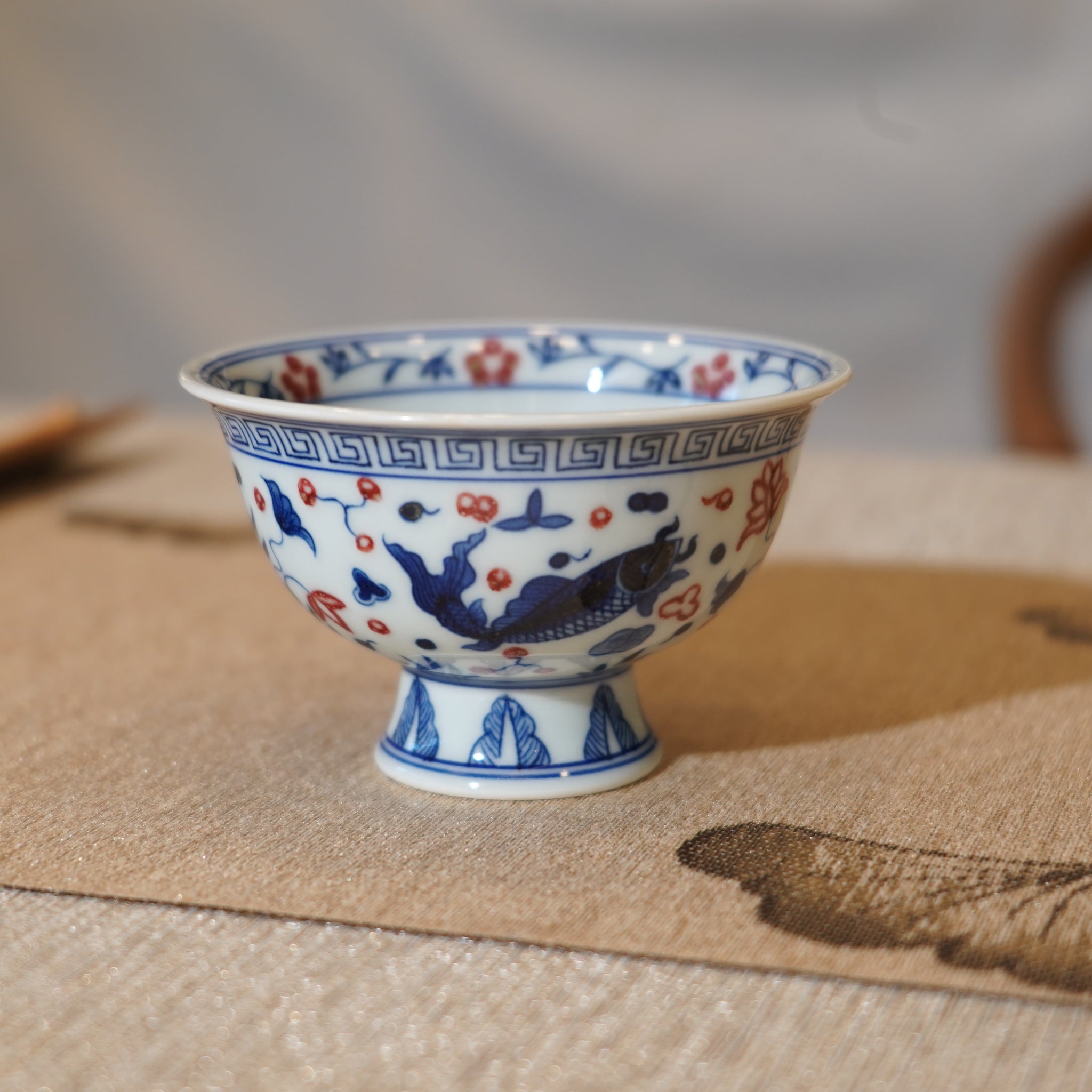 *新品*【魚藻紋】景德鎮手繪青花釉裏紅高足主人杯