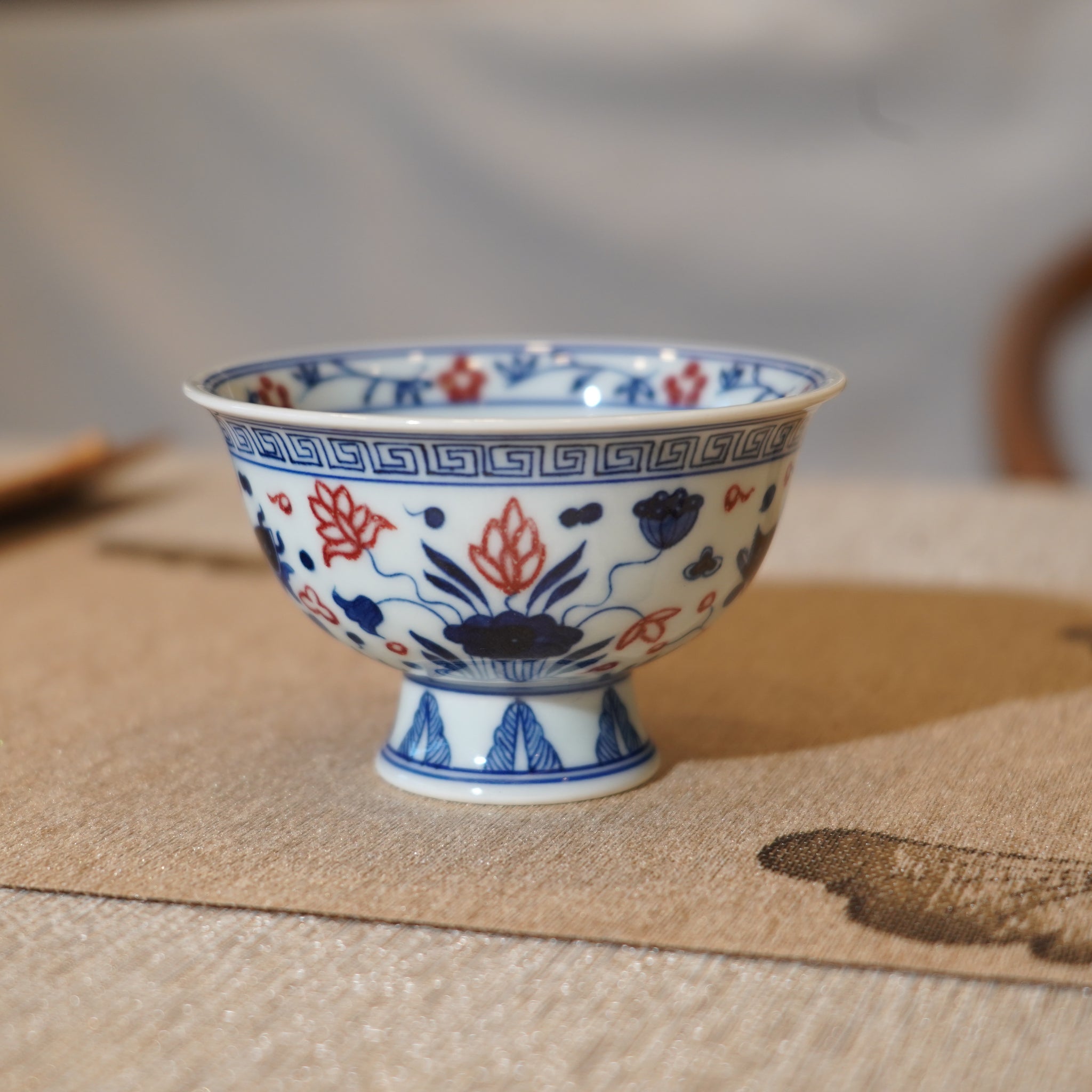 *新品*【魚藻紋】景德鎮手繪青花釉裏紅高足主人杯