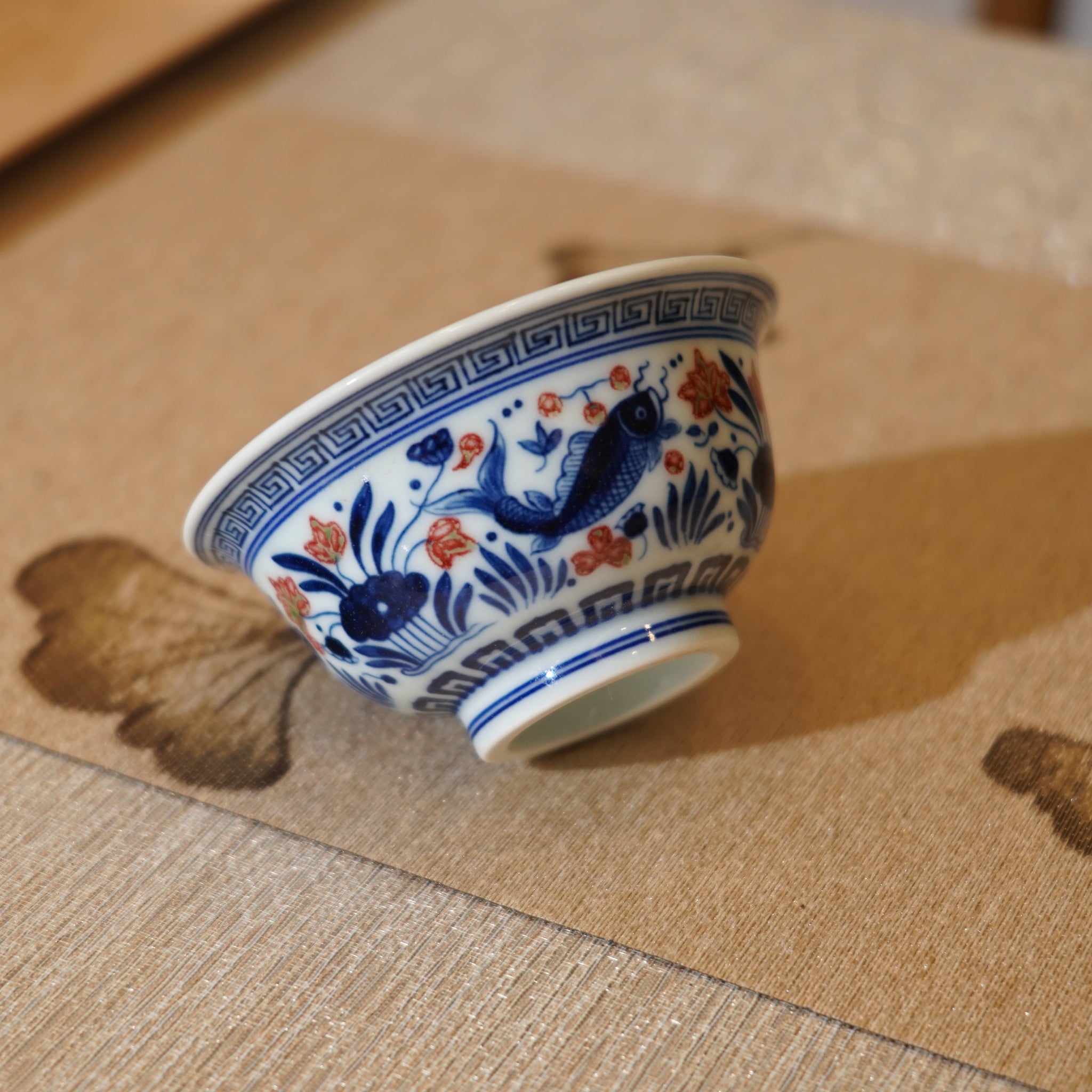 *新品*【魚藻紋】景德鎮手繪青花釉裏紅壓手主人杯