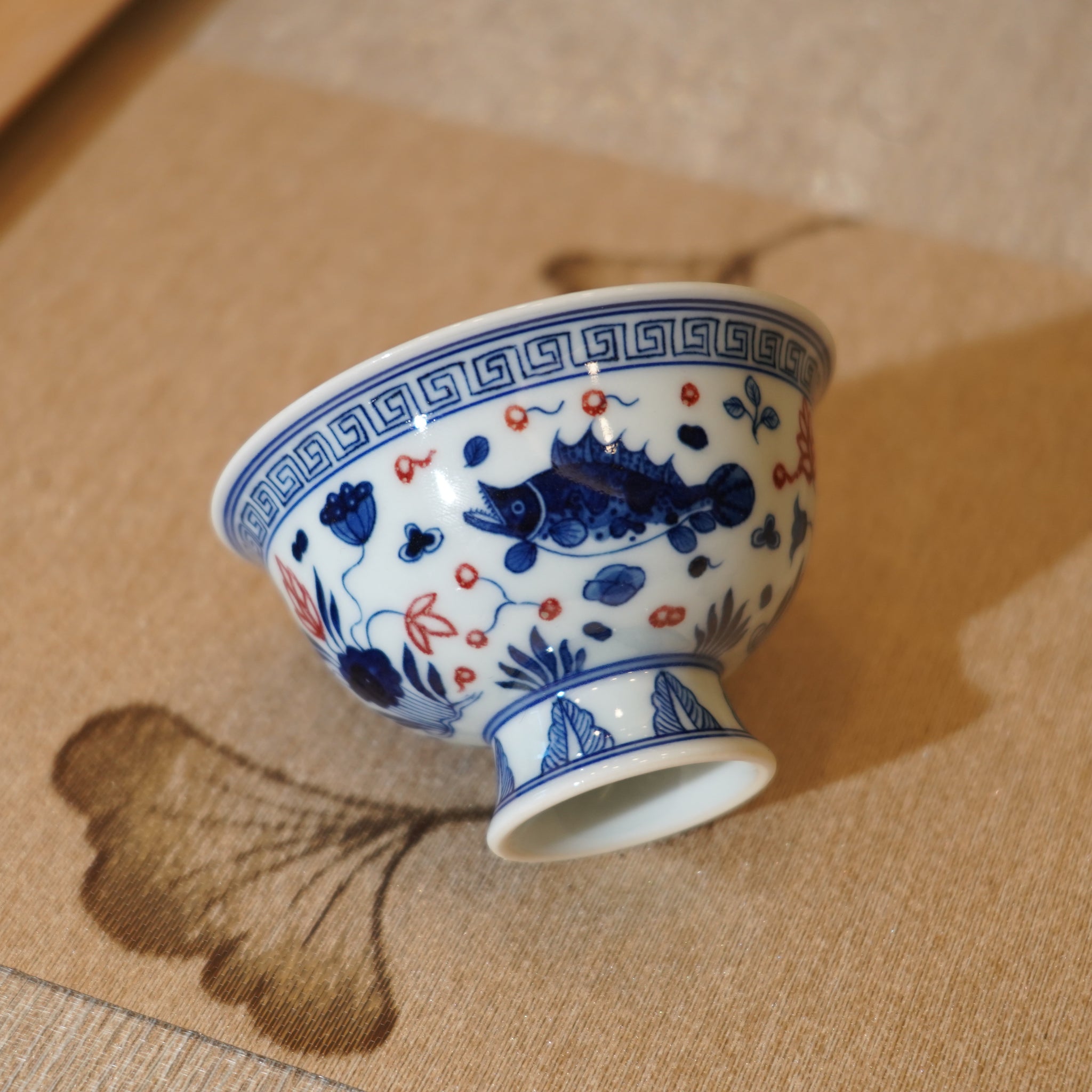 *新品*【魚藻紋】景德鎮手繪青花釉裏紅高足主人杯