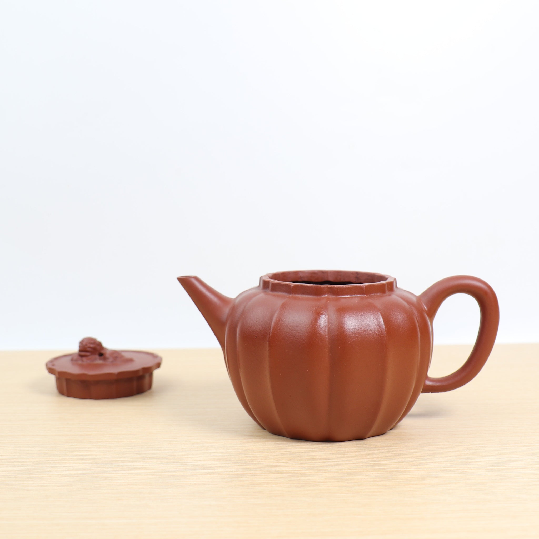 *Autumn Reward｜Buy one, get five free* [Lion Ball with Ribbed Pattern] Fully Handmade Original Mineral Vermilion Clay Classic Purple Clay Teapot