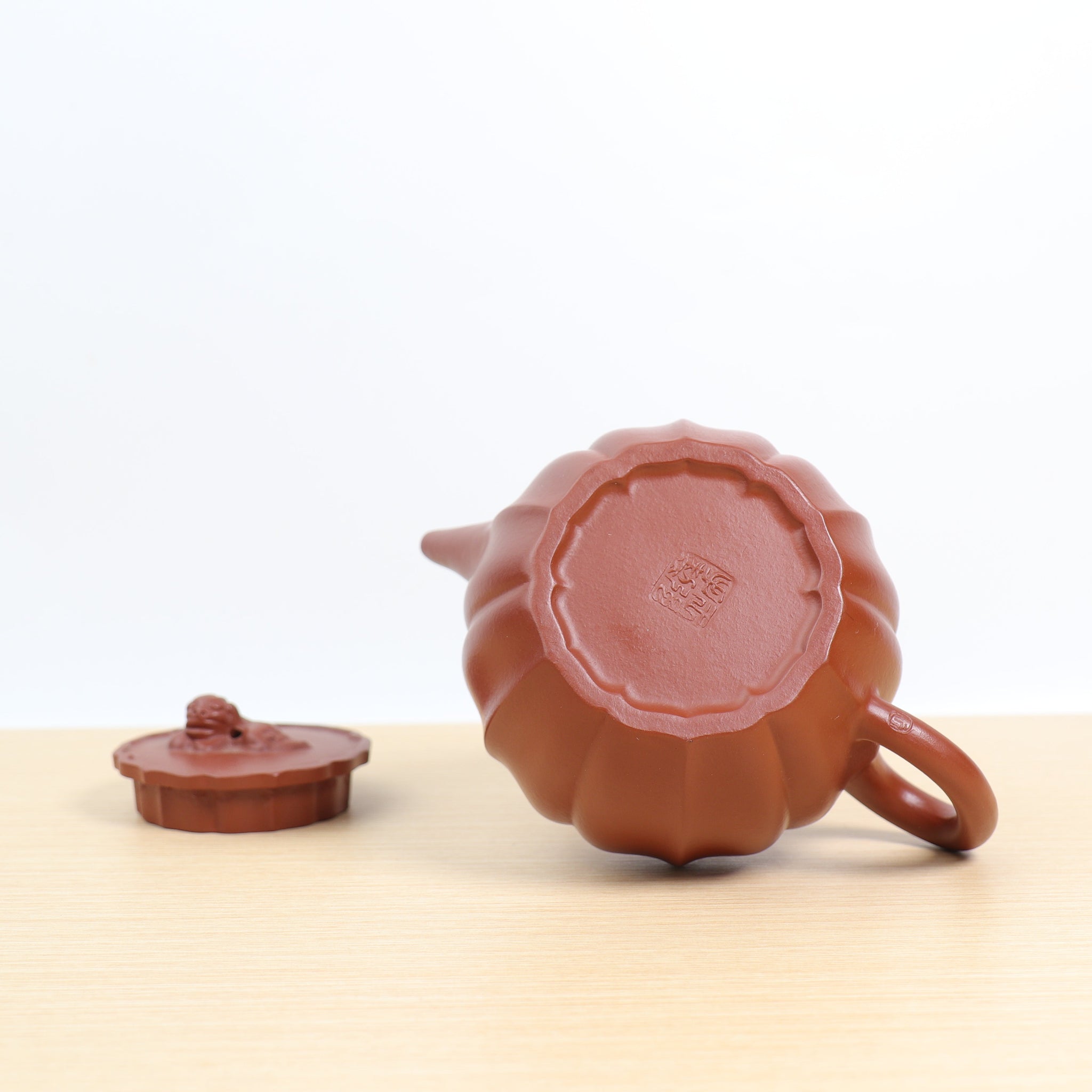 *Autumn Reward｜Buy one, get five free* [Lion Ball with Ribbed Pattern] Fully Handmade Original Mineral Vermilion Clay Classic Purple Clay Teapot