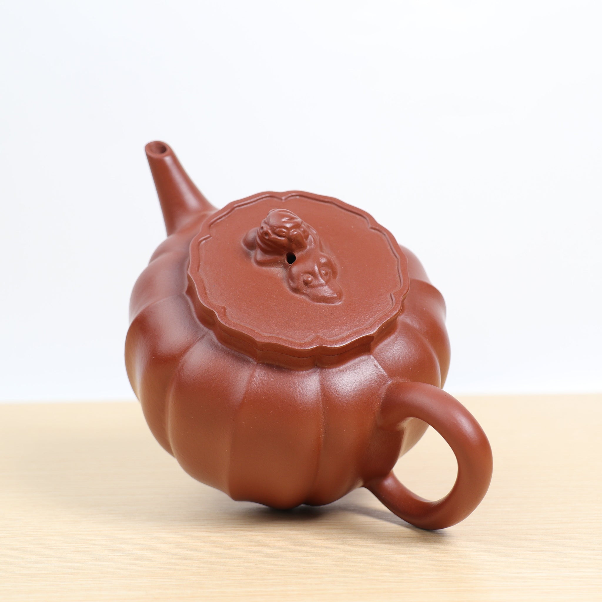 *Autumn Reward｜Buy one, get five free* [Lion Ball with Ribbed Pattern] Fully Handmade Original Mineral Vermilion Clay Classic Purple Clay Teapot