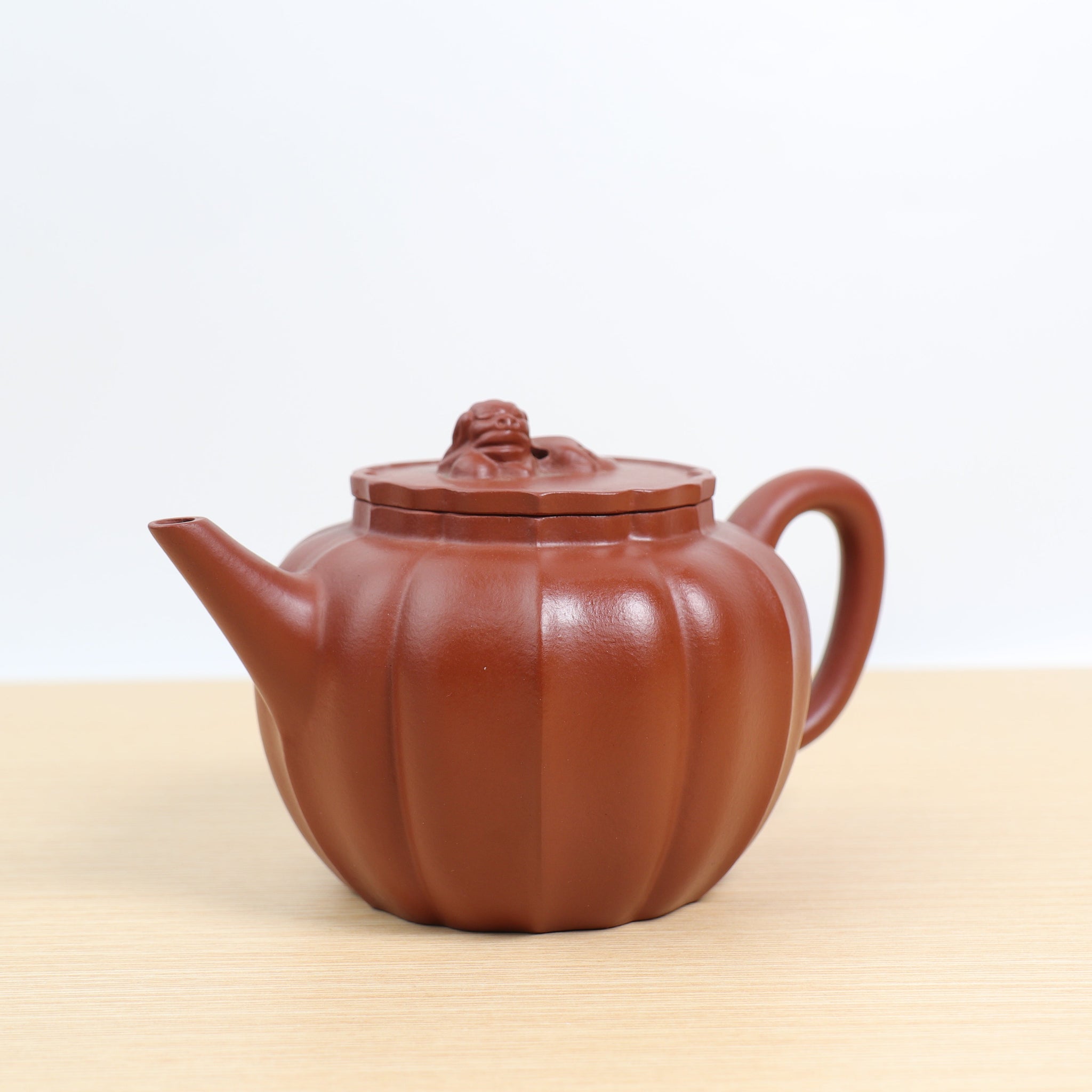 *Autumn Reward｜Buy one, get five free* [Lion Ball with Ribbed Pattern] Fully Handmade Original Mineral Vermilion Clay Classic Purple Clay Teapot