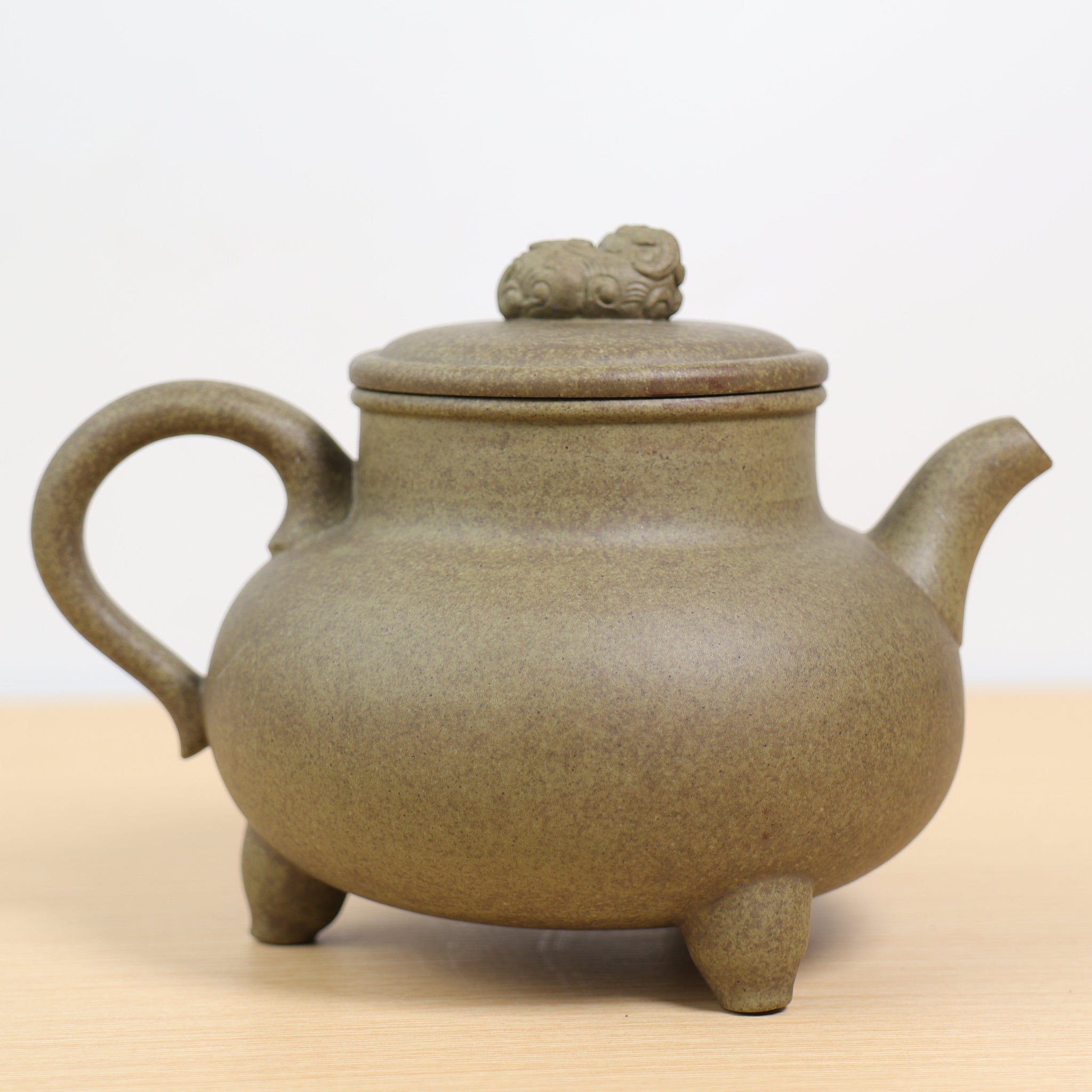 *Autumn Reward｜Buy one, get five free* [Wealth Reward] Raw Mineral Longbei Qingtuan Mud Purple Clay Teapot