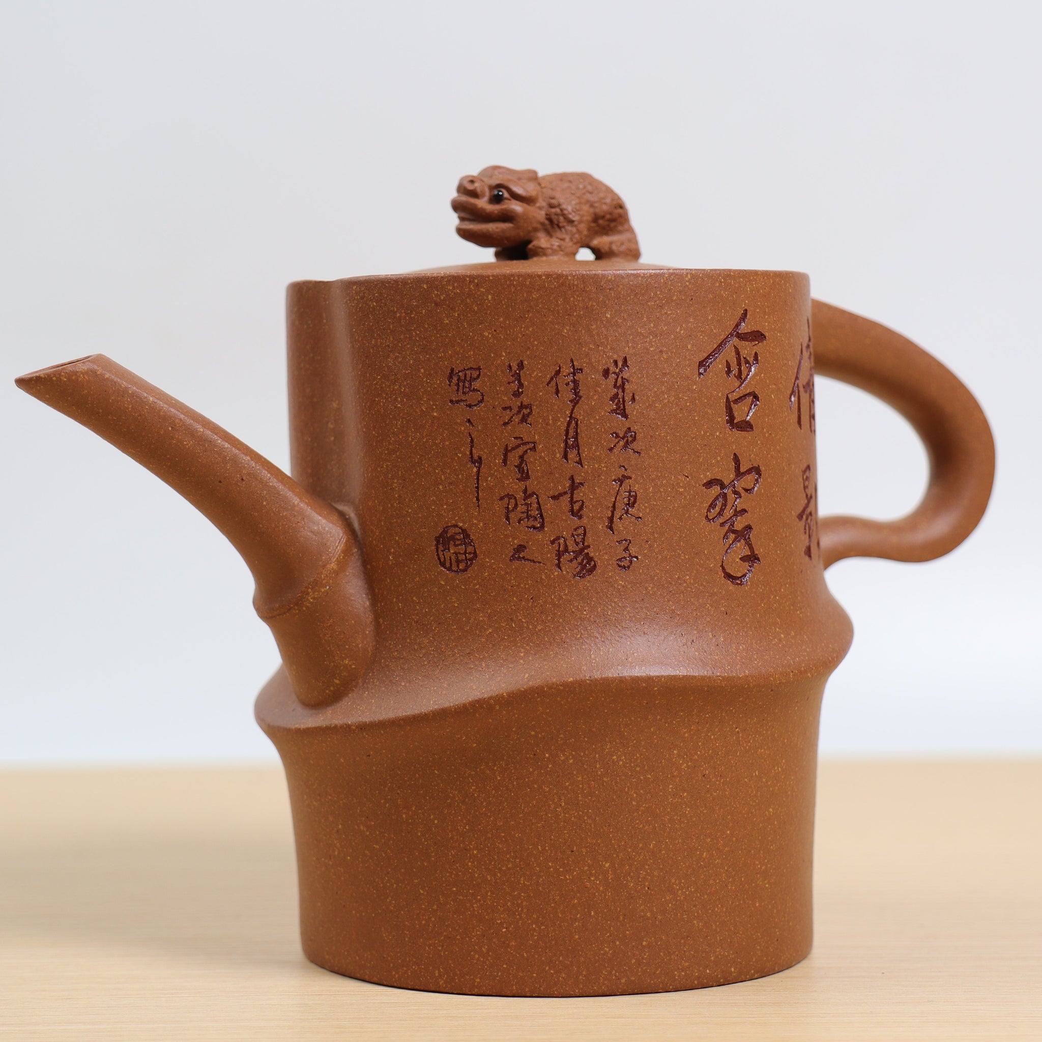 *Autumn Reward｜Buy one, get five free* [Mobile and disciplined] High-quality gold descending slope carved purple clay teapot