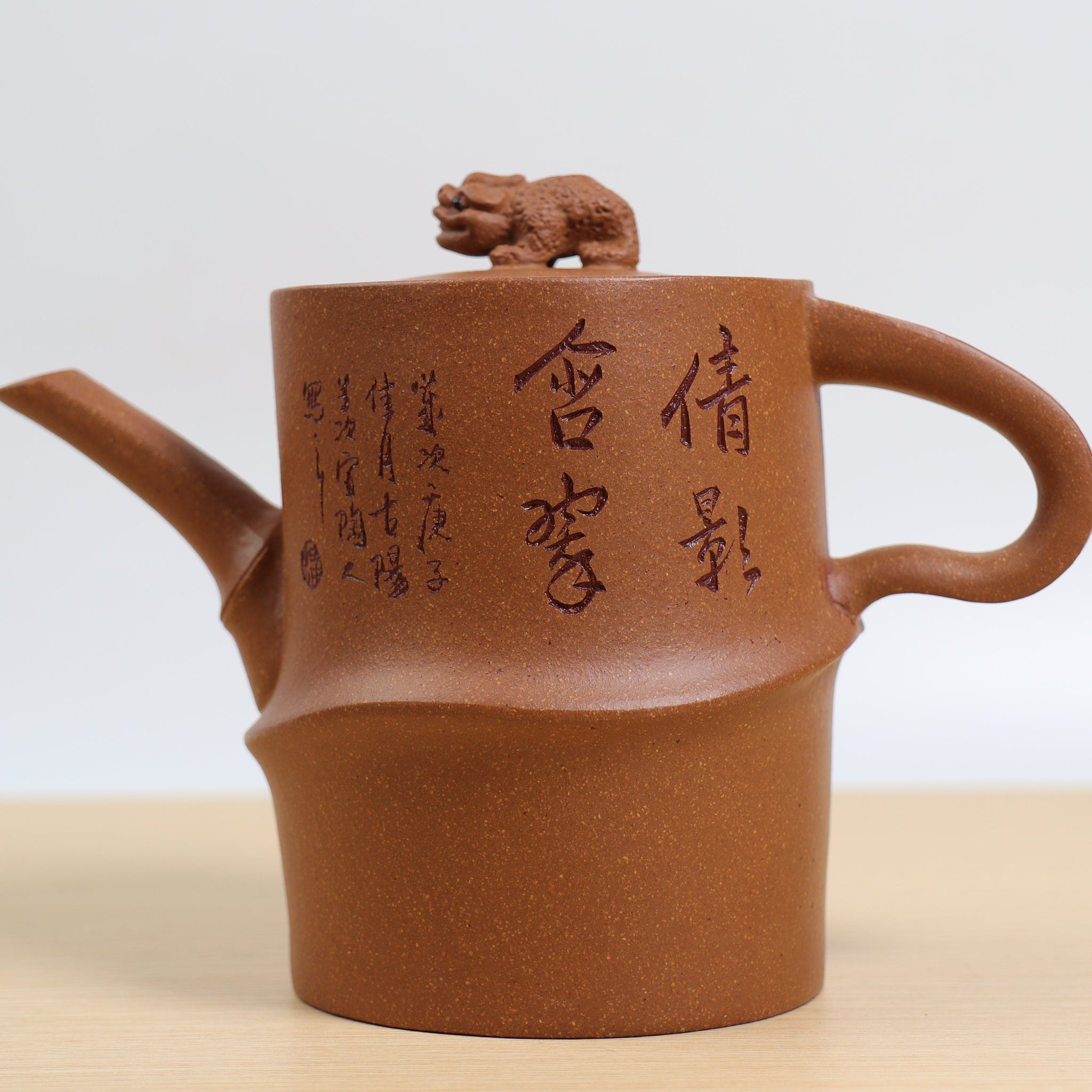 *Autumn Reward｜Buy one, get five free* [Mobile and disciplined] High-quality gold descending slope carved purple clay teapot