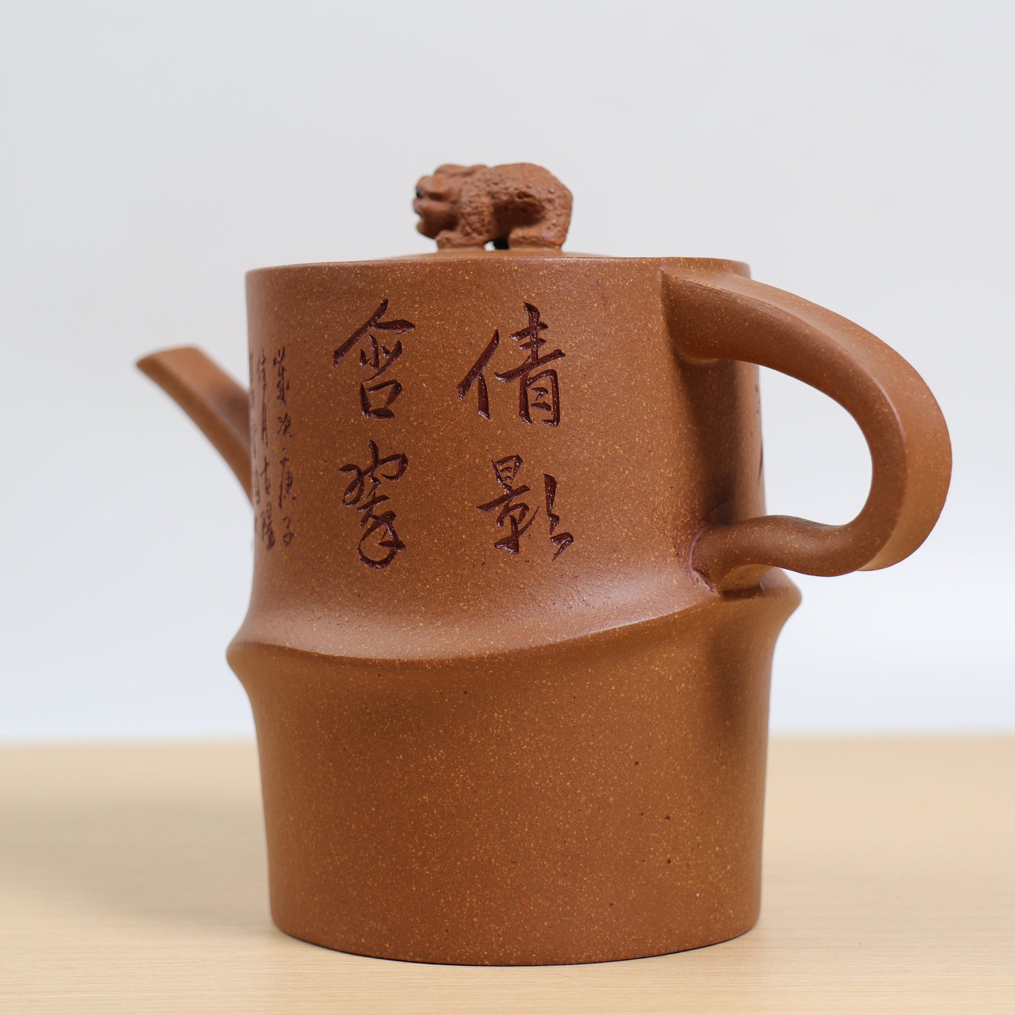 *Autumn Reward｜Buy one, get five free* [Mobile and disciplined] High-quality gold descending slope carved purple clay teapot