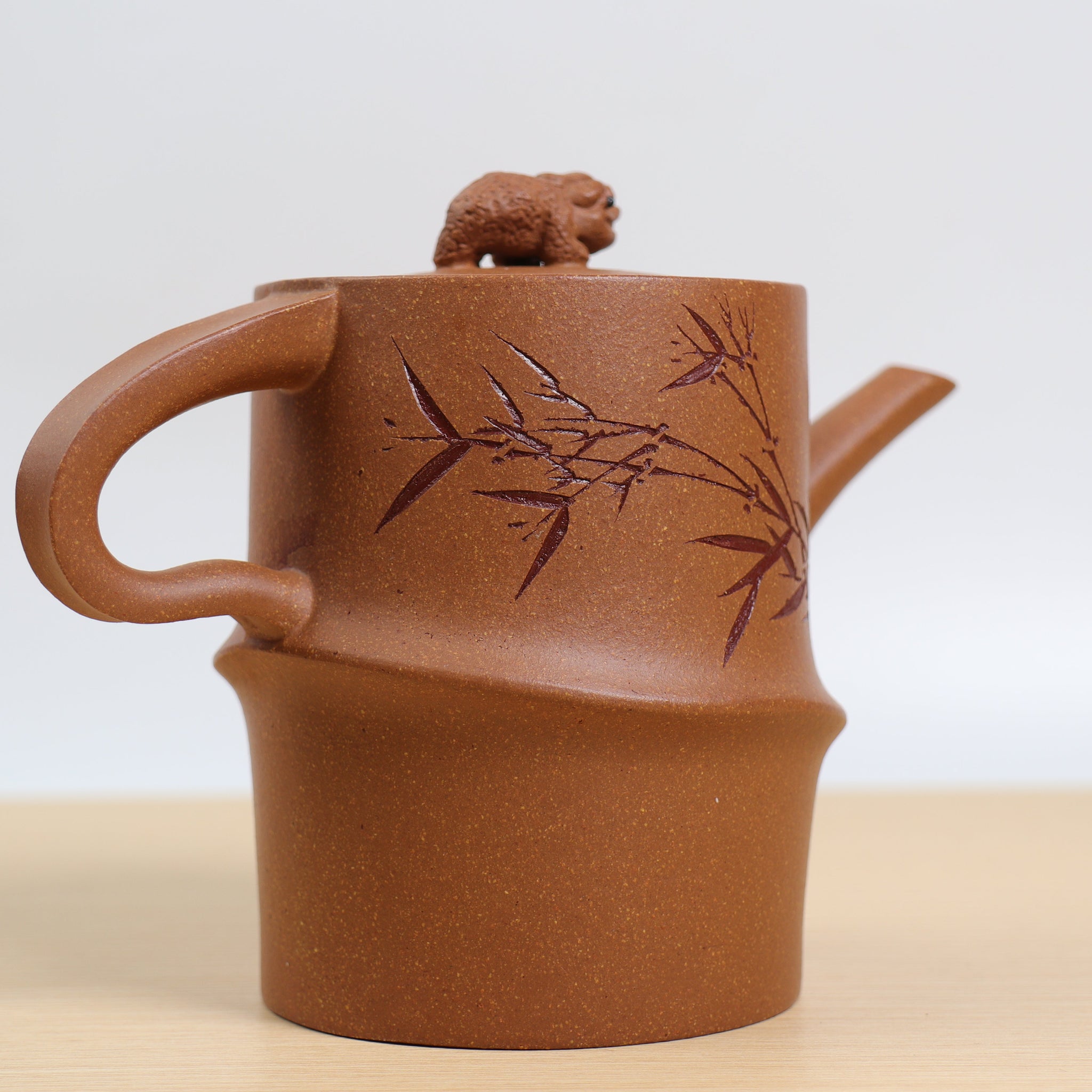 *Autumn Reward｜Buy one, get five free* [Mobile and disciplined] High-quality gold descending slope carved purple clay teapot