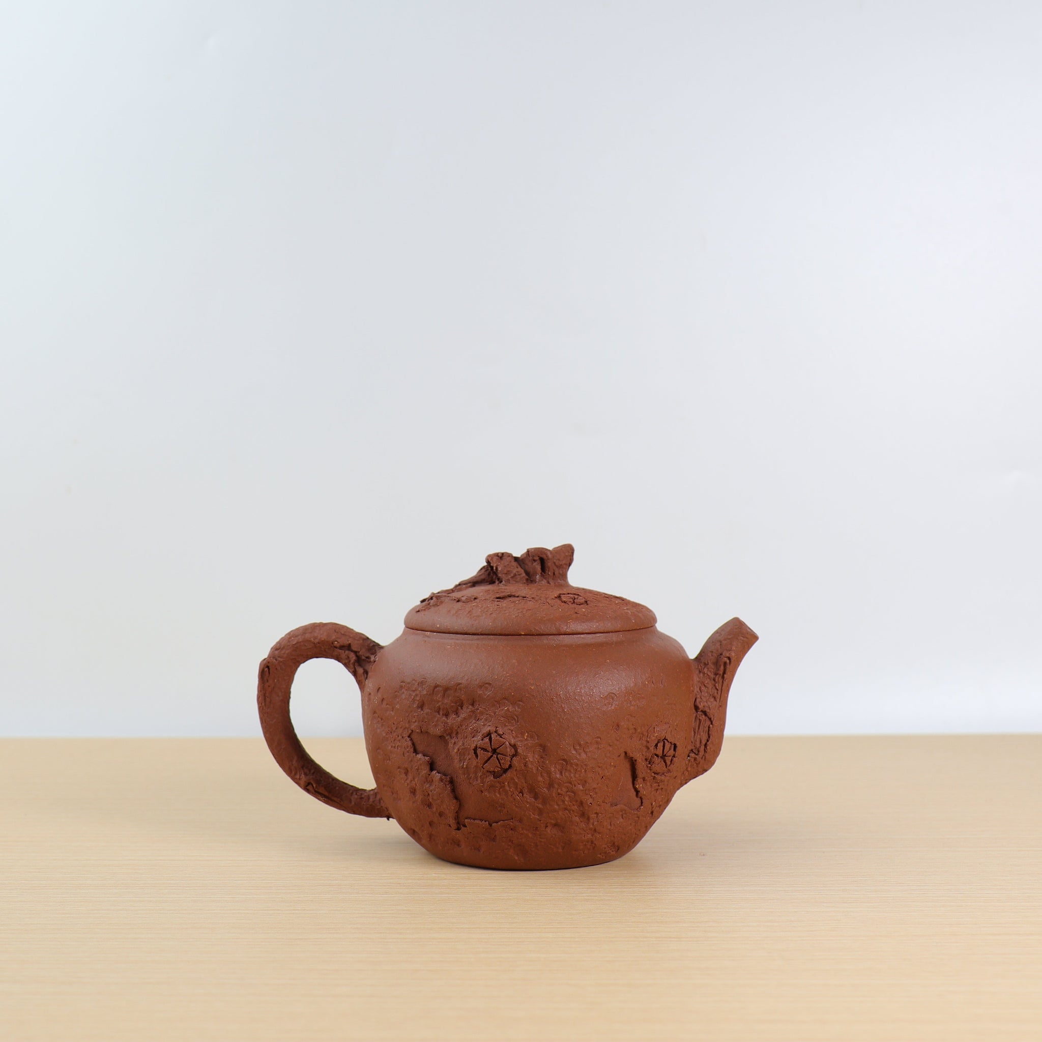 (Sold) *Autumn Reward｜Buy one get three free* [Plum Blossom Pile] Huanglong Mountain Original Mine Downslope Mud Purple Clay Teapot