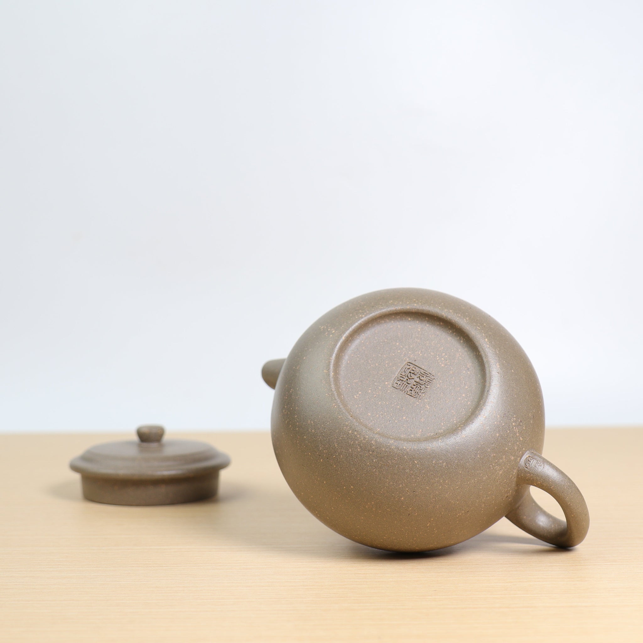 *Autumn reward｜Buy one get three free* [Purple Tea] High temperature old green clay purple clay teapot with words engraved on it