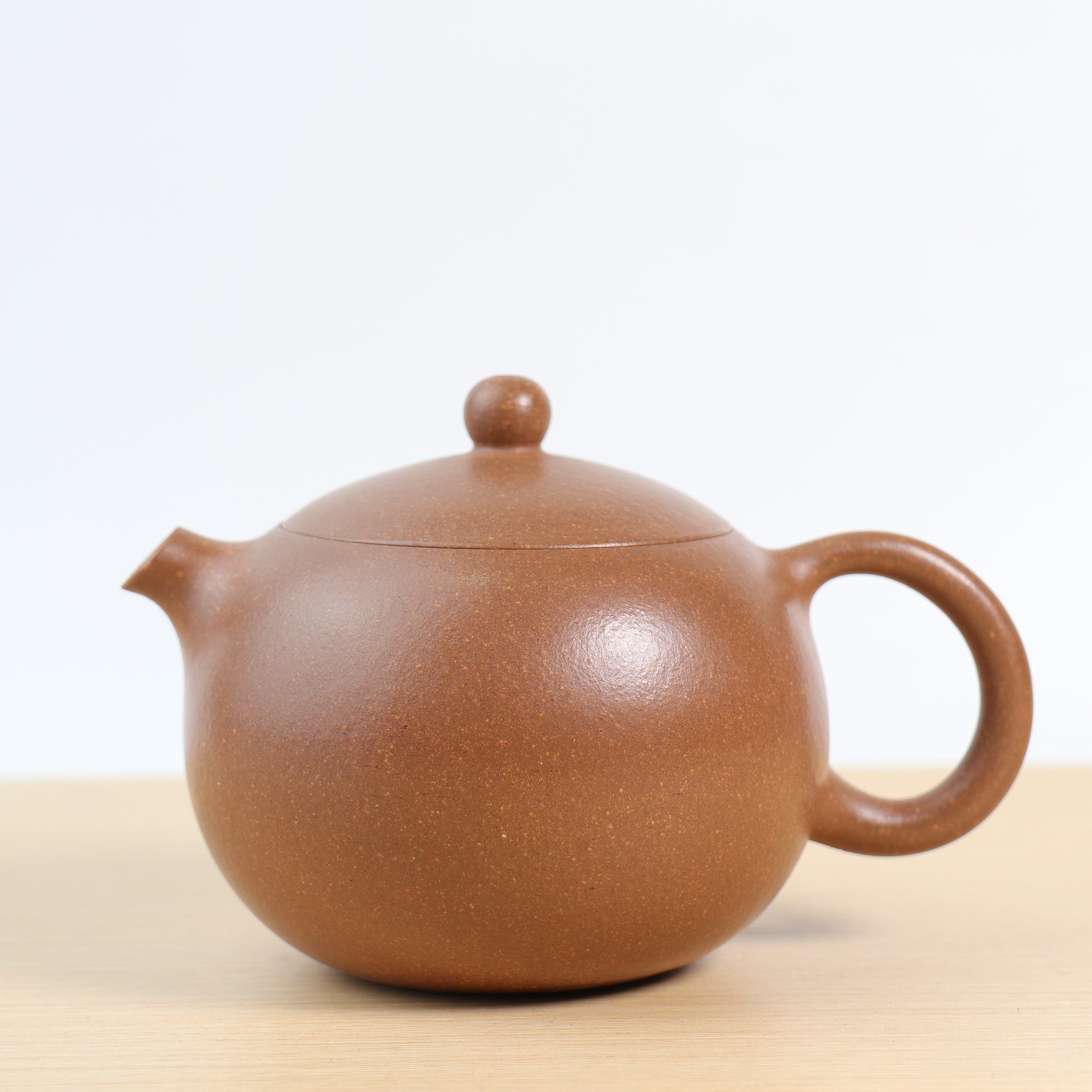 (Sold) *New Product* [Pearl in the Palm] Fully Handmade Raw Mineral Downhill Clay Purple Clay Teapot