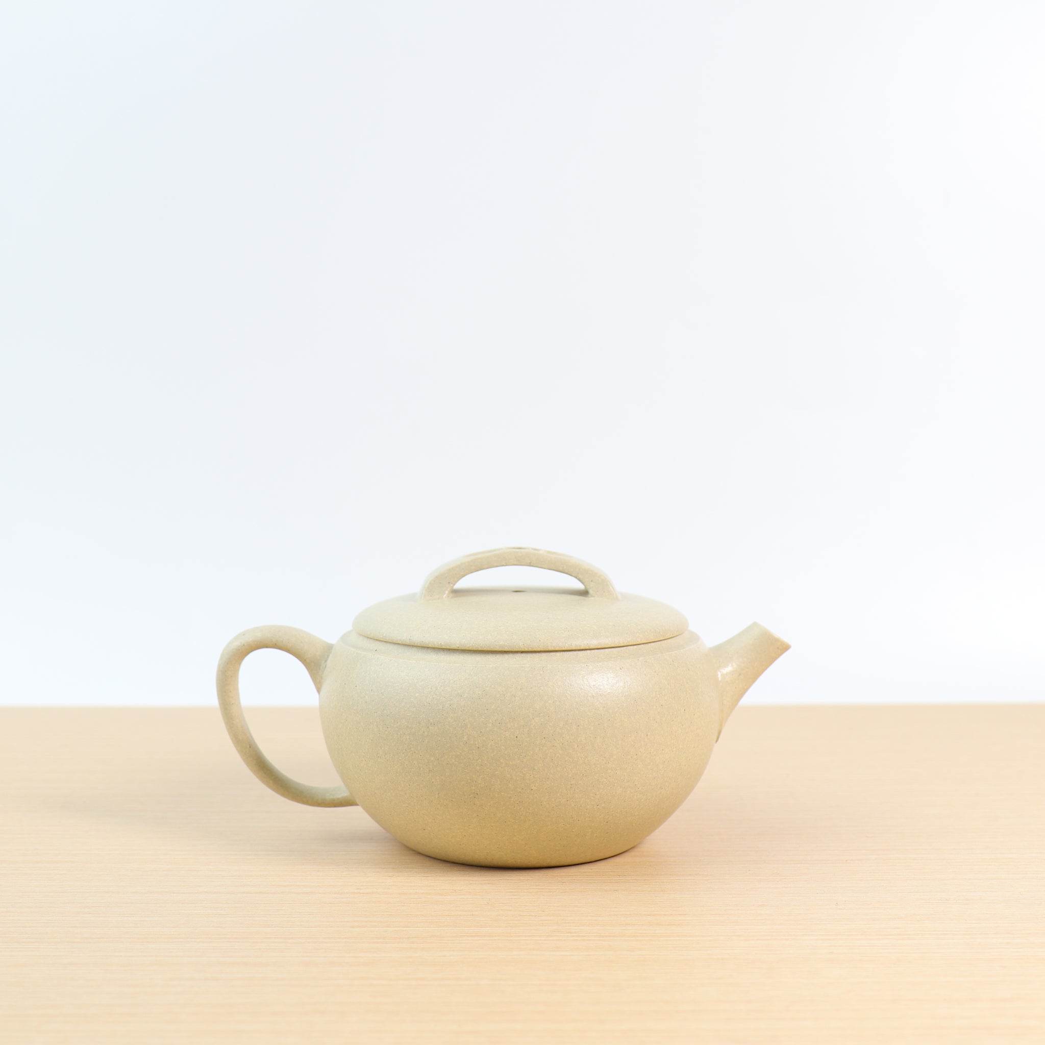 （已售出）*新品*【明式漢瓦】全手工本山綠泥紫砂茶壺