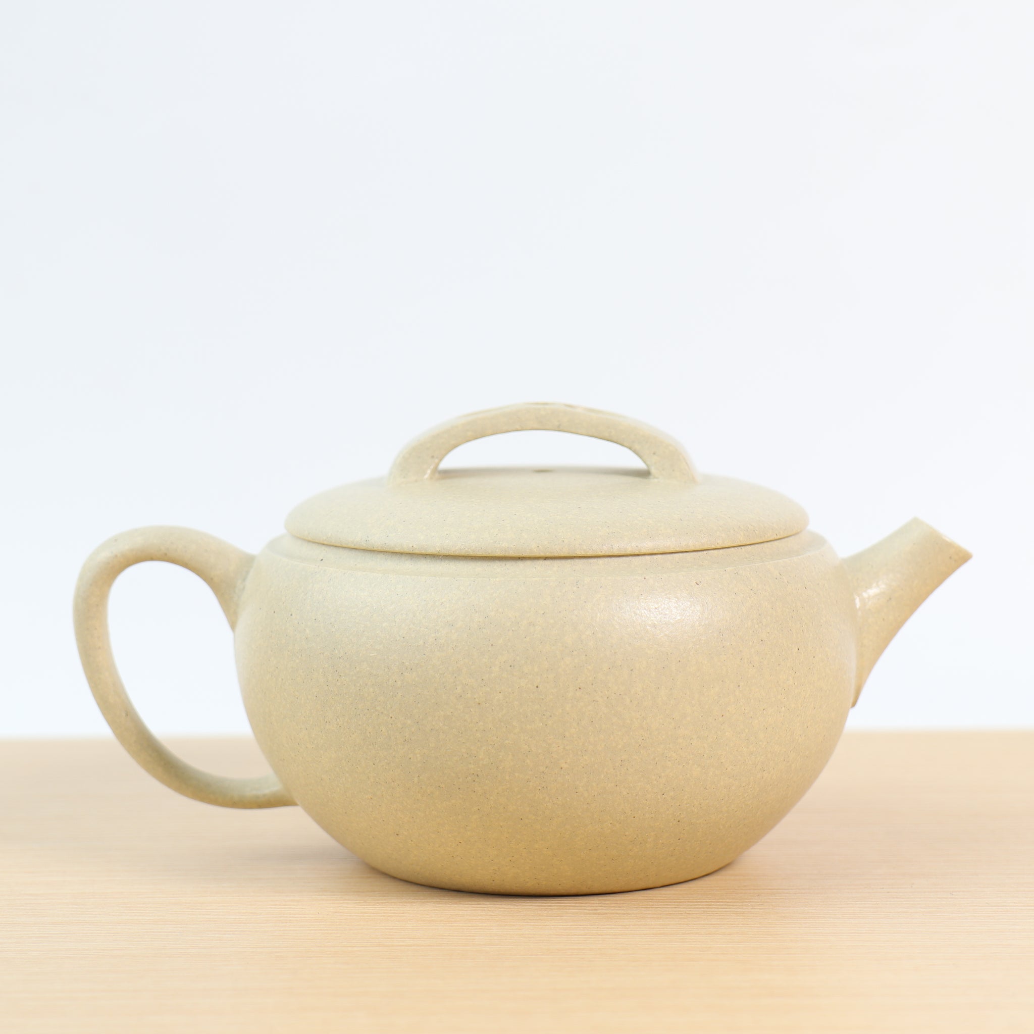 （已售出）*新品*【明式漢瓦】全手工本山綠泥紫砂茶壺