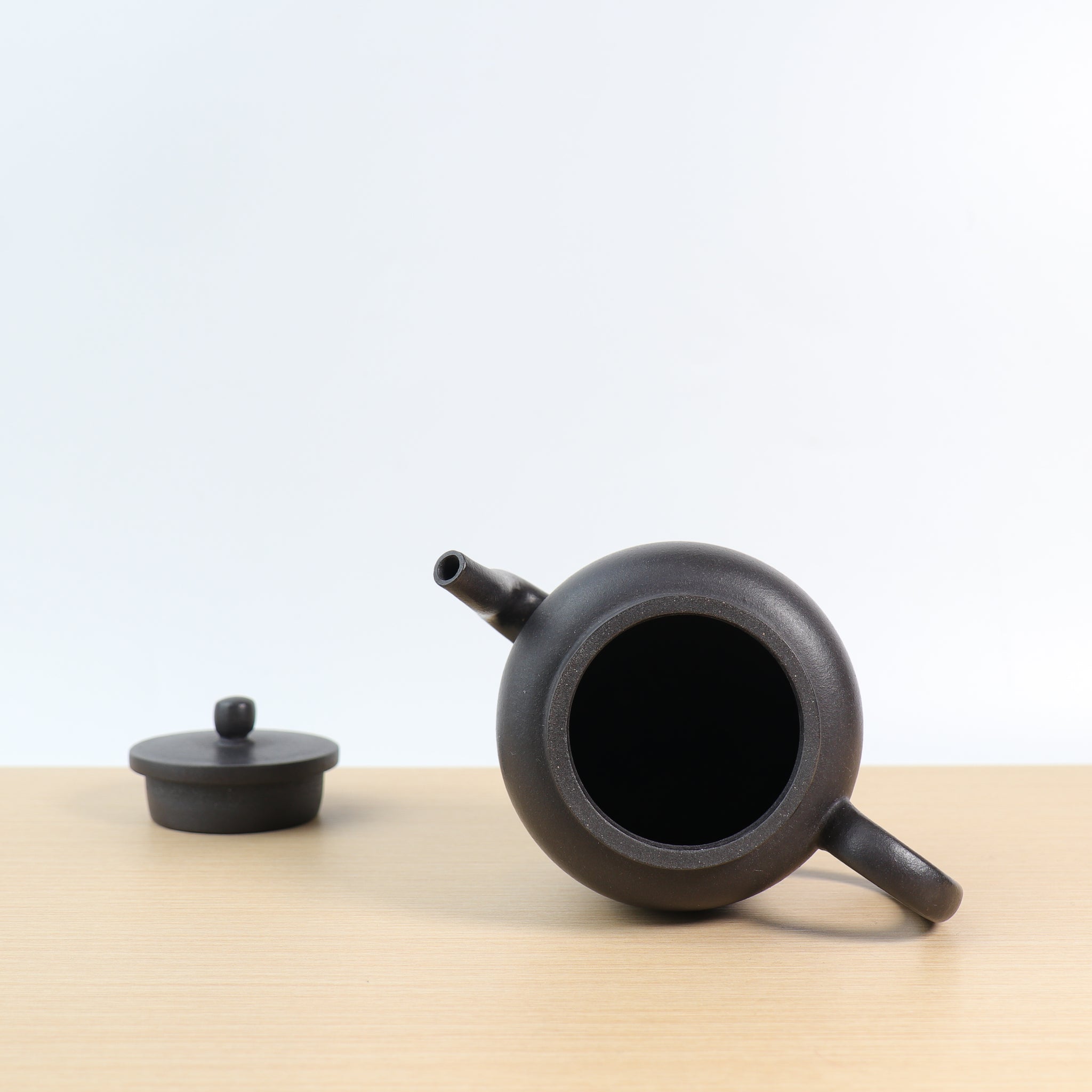 (Sold) *New Product* [Gaozhi Pot] Fully handmade original black mud imitation ancient purple sand teapot