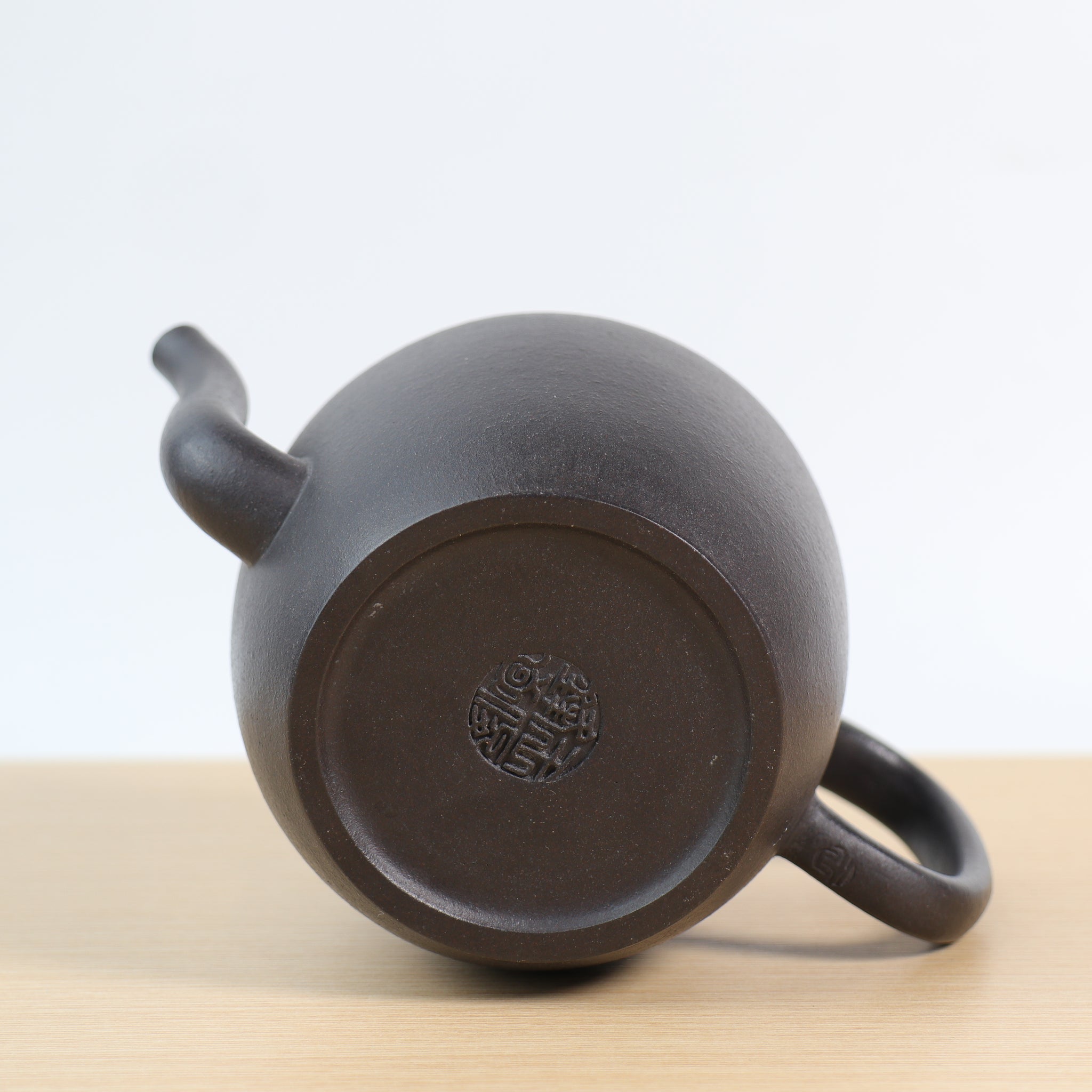 (Sold) *New Product* [Gaozhi Pot] Fully handmade original black mud imitation ancient purple sand teapot