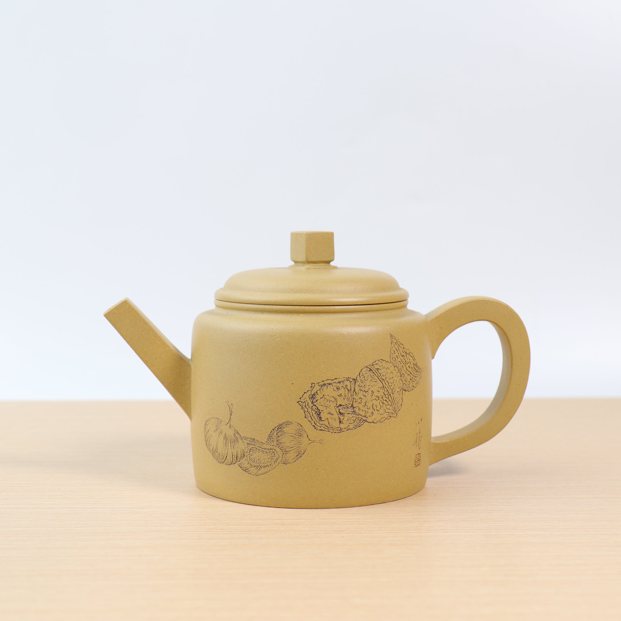 *New Product* [Rongde·Fruit] Fully handmade purple sand teapot carved with raw ore Benshan clay