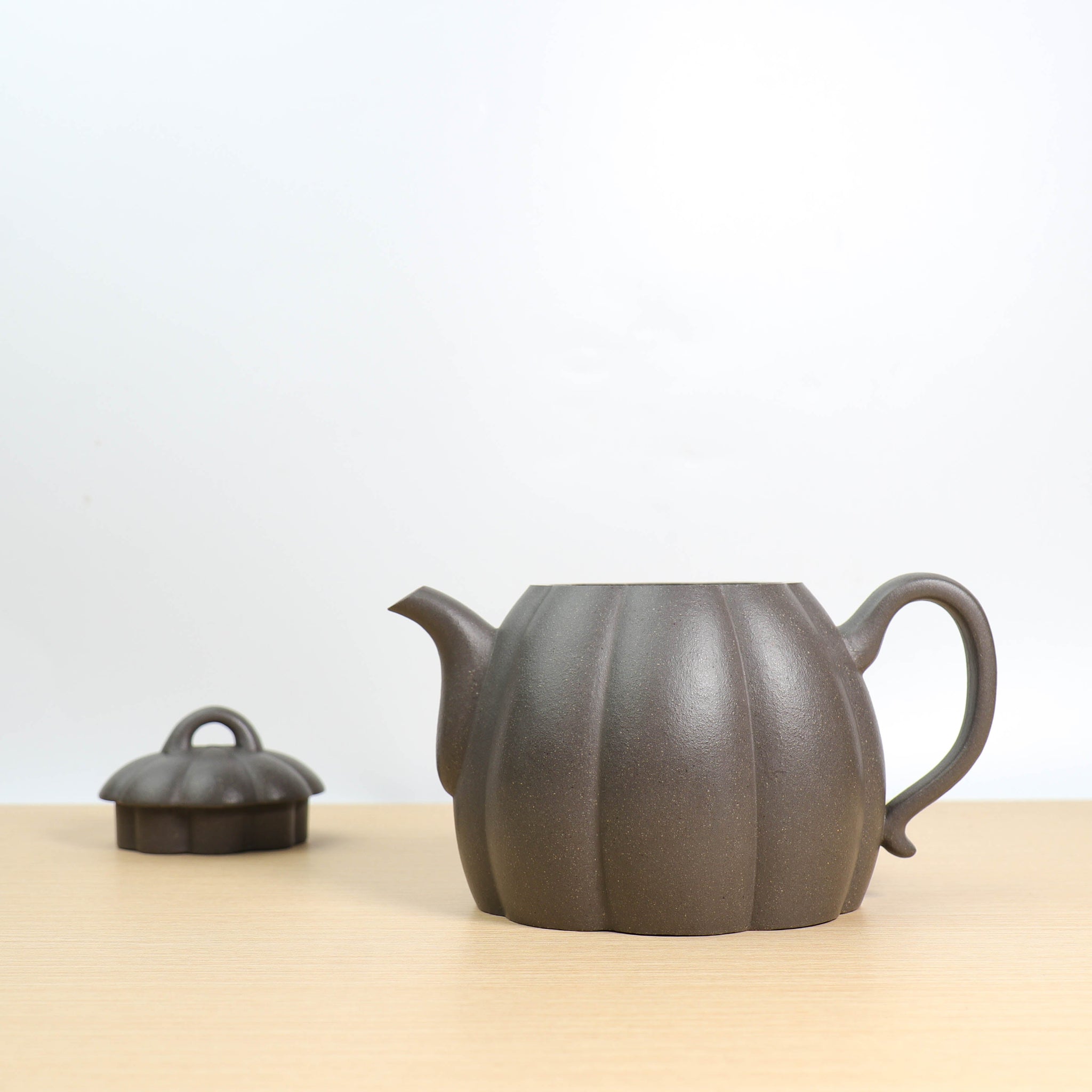 *Autumn Reward｜Buy one, get three free* [Qin Quan with Ribbed Patterns] Green Gray Segment Mud Purple Clay Teapot