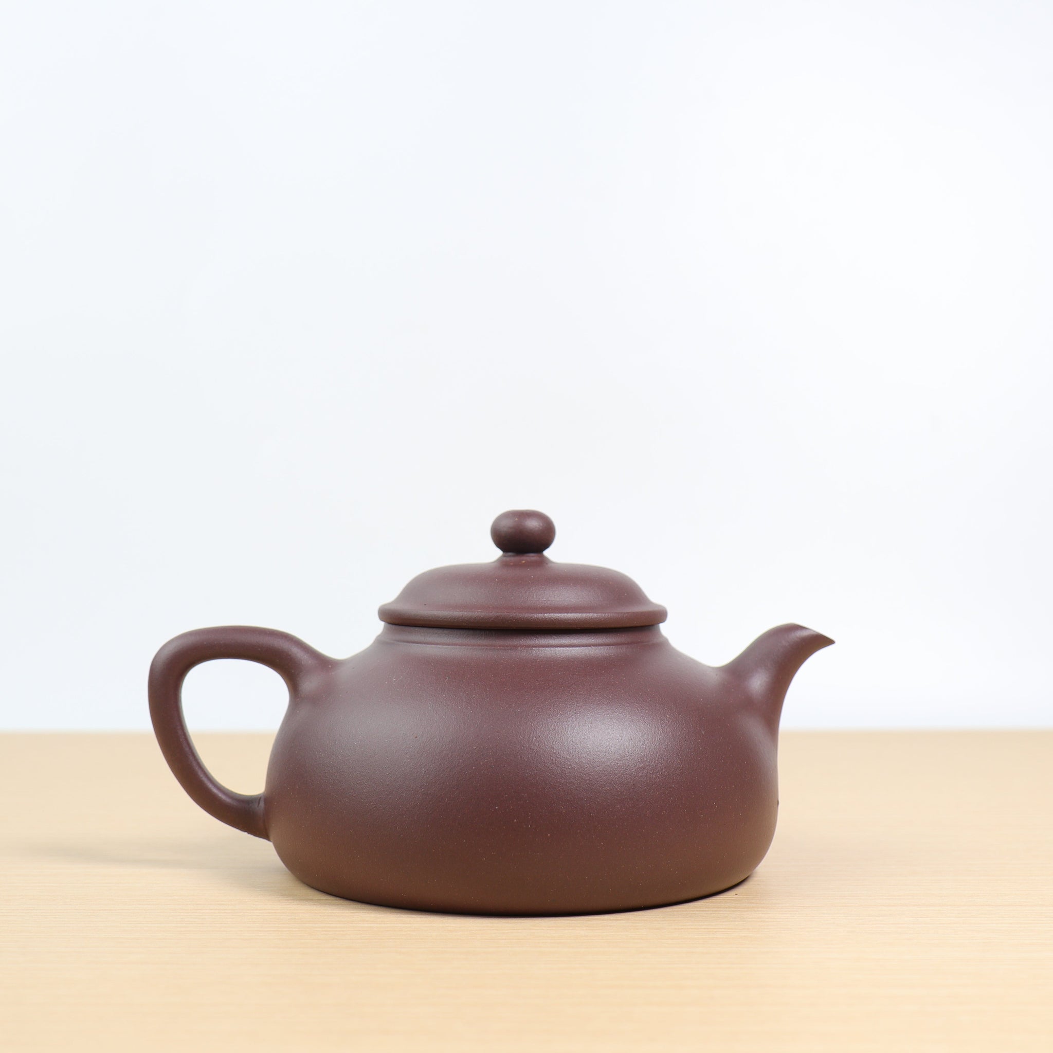 *Autumn reward｜Buy one get five free* [Half-Moon Hat] Fully handmade purple clay teapot with words engraved on it