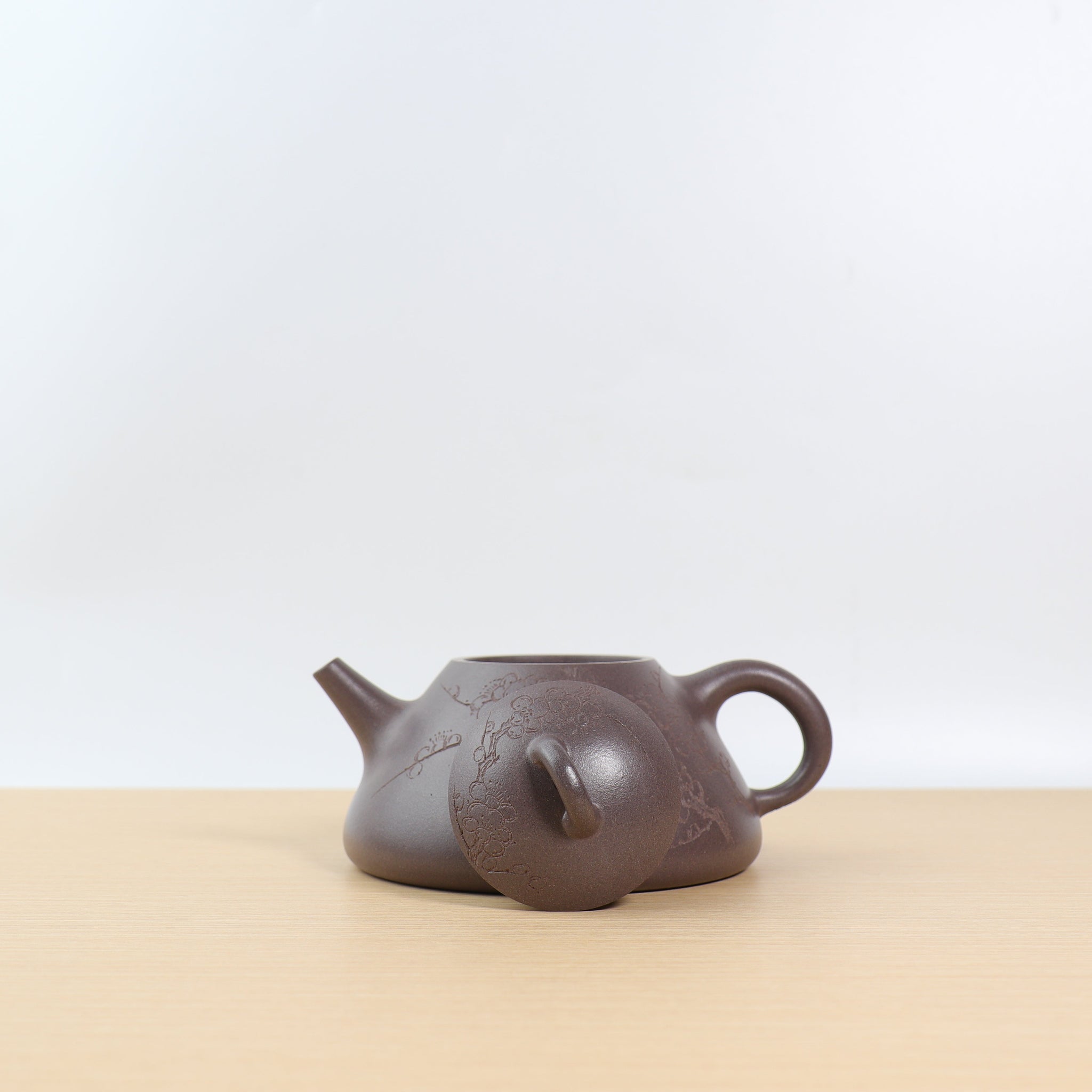 *Autumn reward｜Buy one and get five free* [Like a scoop] Fully handmade raw ore blue ash clay purple clay teapot (lid slightly defective)