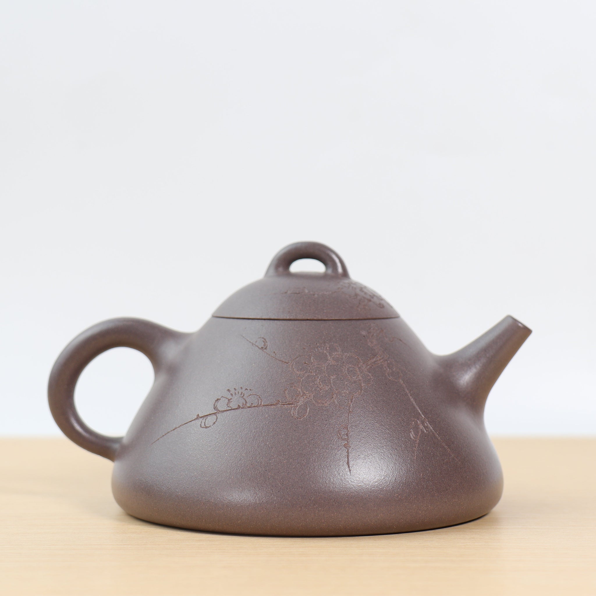 *Autumn reward｜Buy one and get five free* [Like a scoop] Fully handmade raw ore blue ash clay purple clay teapot (lid slightly defective)