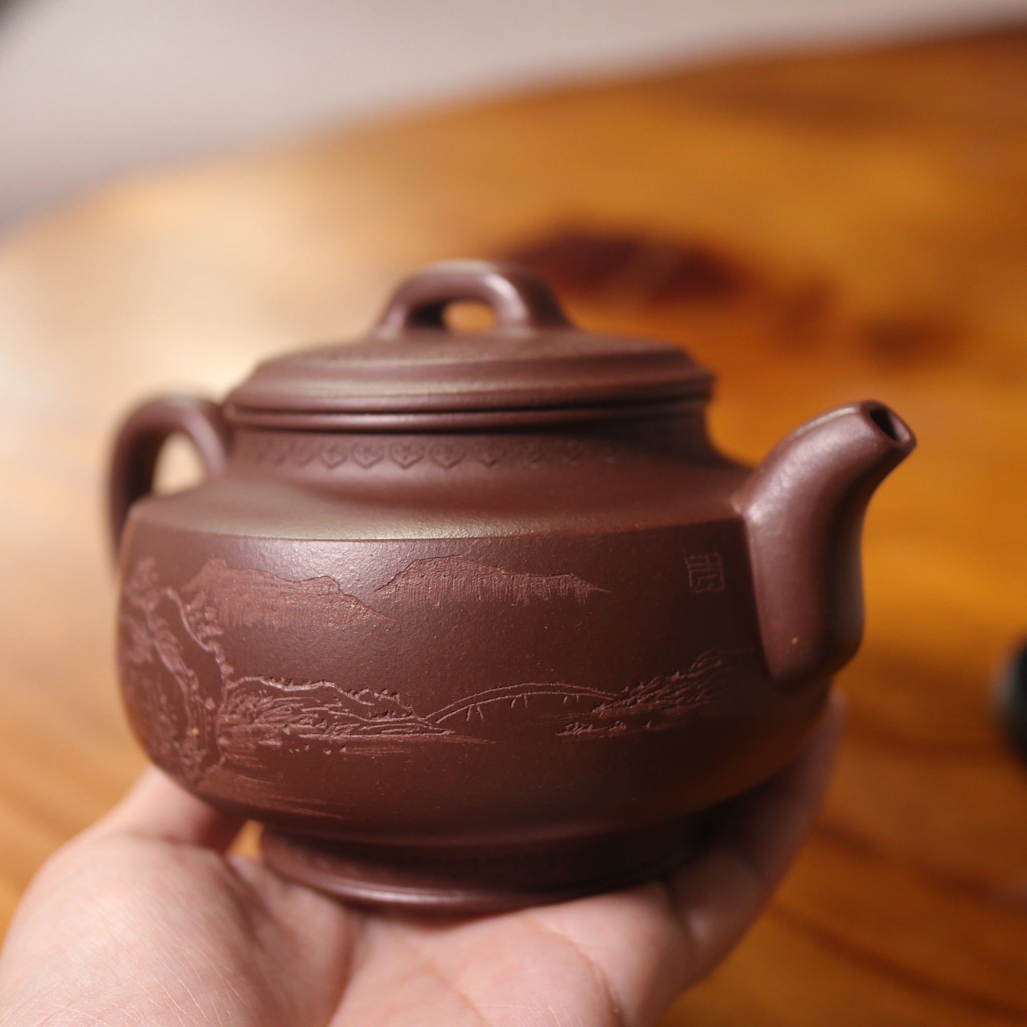 *新品*【如意德鐘】原礦天青泥雕刻字畫紫砂茶壺