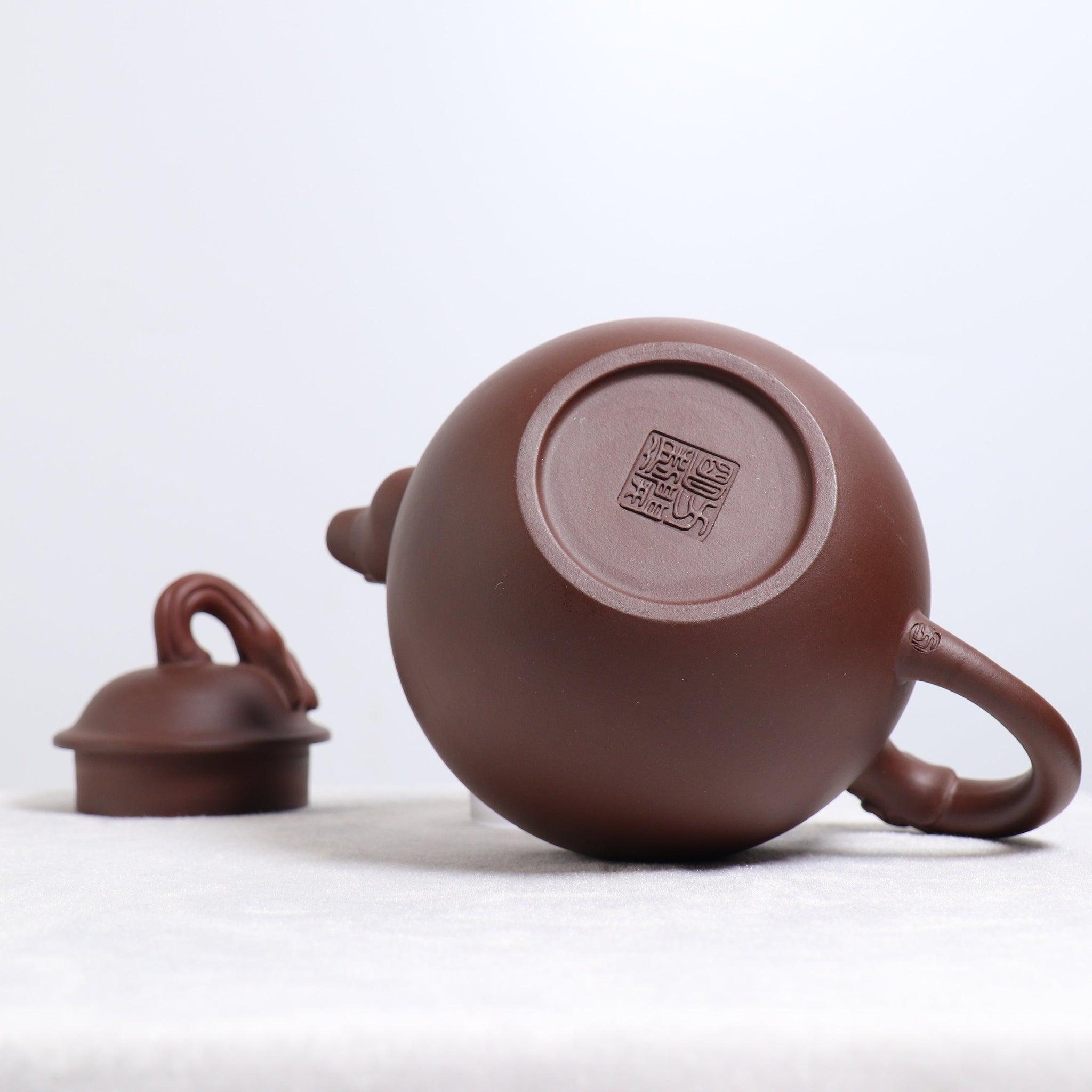 *Autumn Reward｜Buy one, get three free* [Marching Song] Purple Clay Gold Sand Calligraphy Purple Clay Teapot