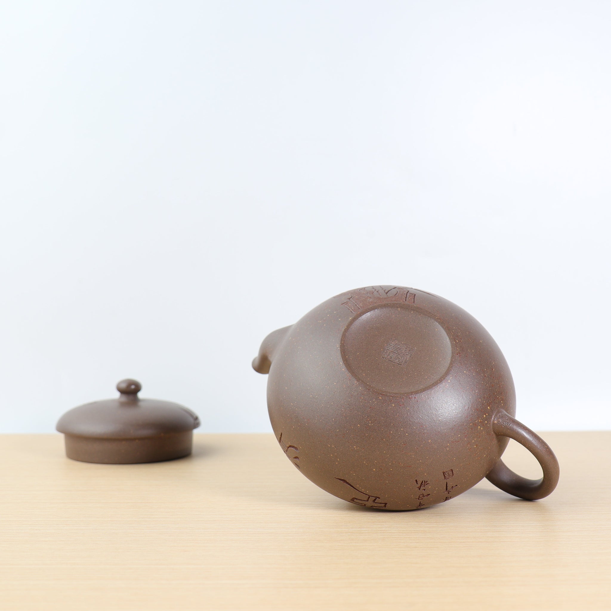 *Autumn reward｜Buy one get three free* [Half-day leisure] Fully handmade purple clay teapot carved from raw ore clay