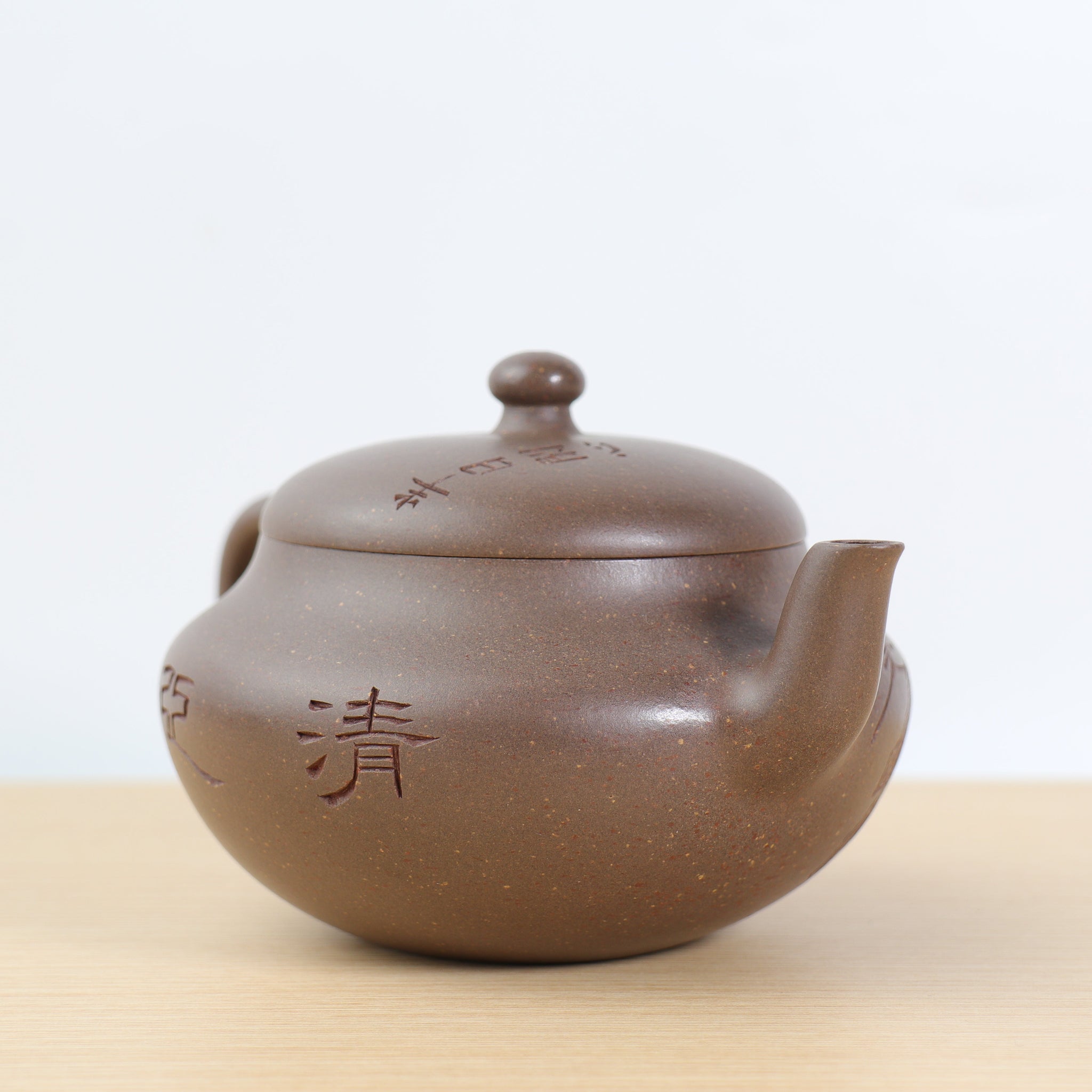 *Autumn reward｜Buy one get three free* [Half-day leisure] Fully handmade purple clay teapot carved from raw ore clay