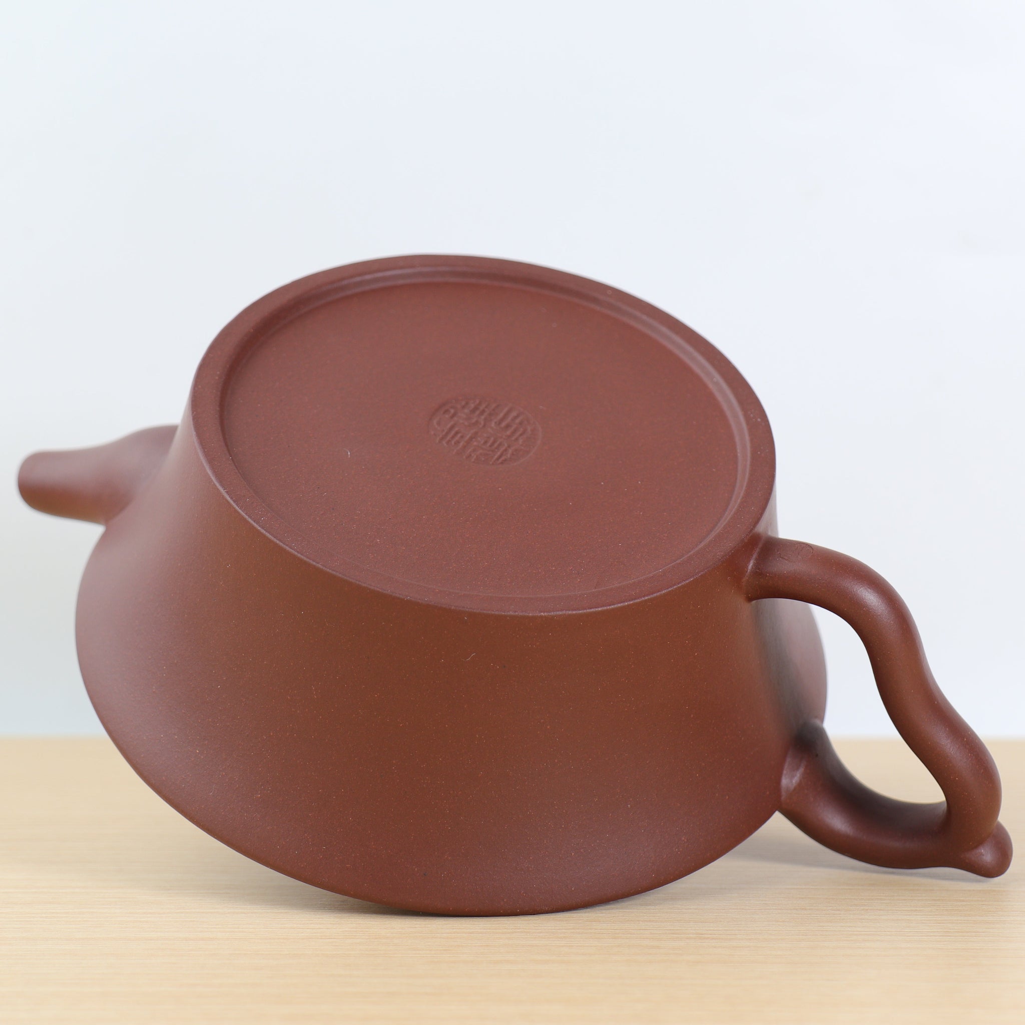 *Autumn Reward｜Buy one get five free* [Dragon Heads Up] Purple Clay Teapot with Green Calligraphy on the Bottom 