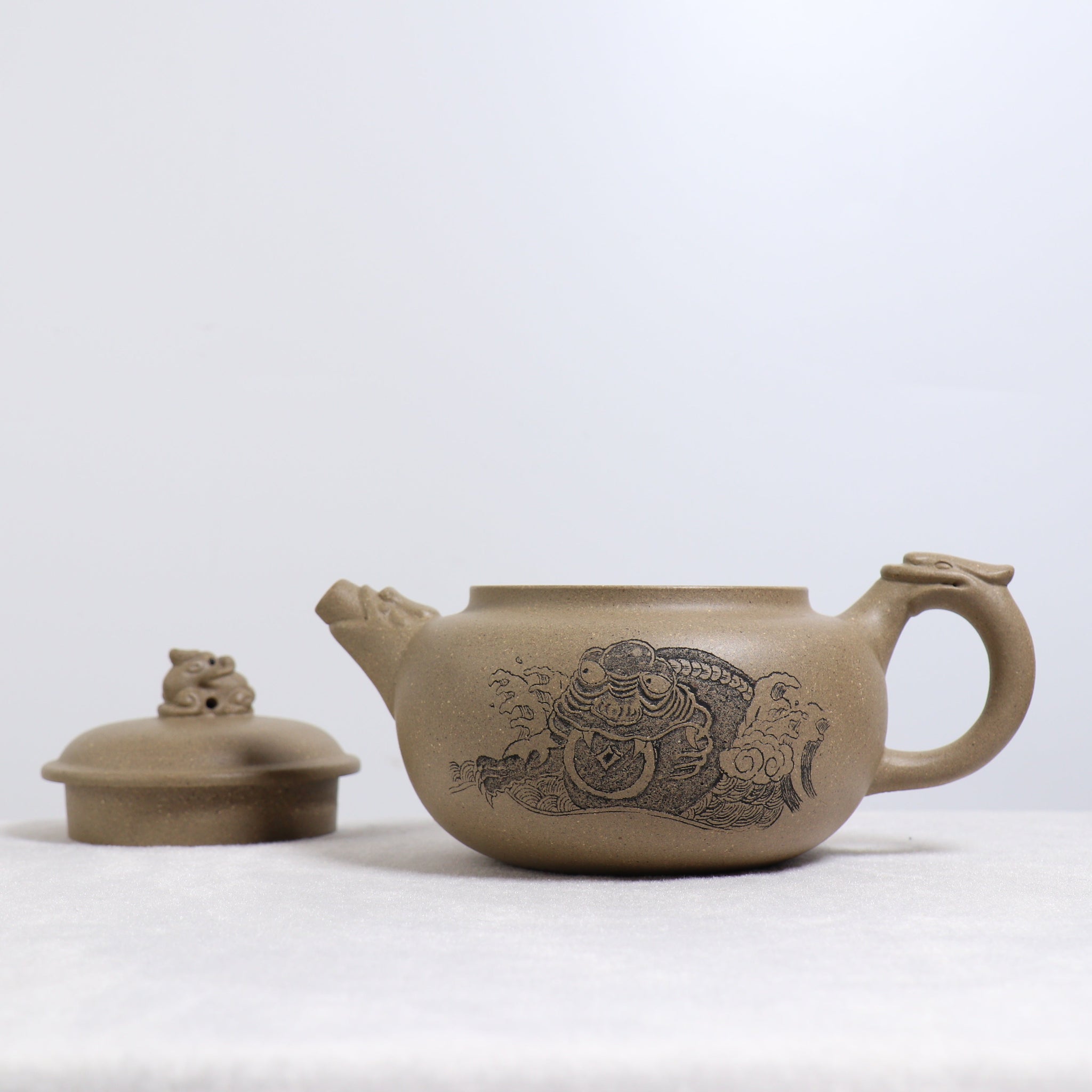 *Autumn Reward｜Buy one get three free* [Auspicious Beast] Purple clay teapot carved with green and gray sections