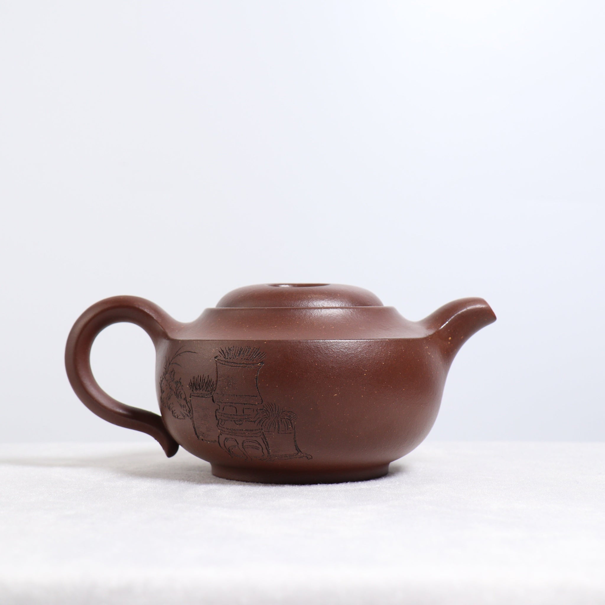 *Autumn Reward｜Buy one get three free* [Four Square Ox Cover] Purple Jade Gold Sand Calligraphy Purple Clay Teapot