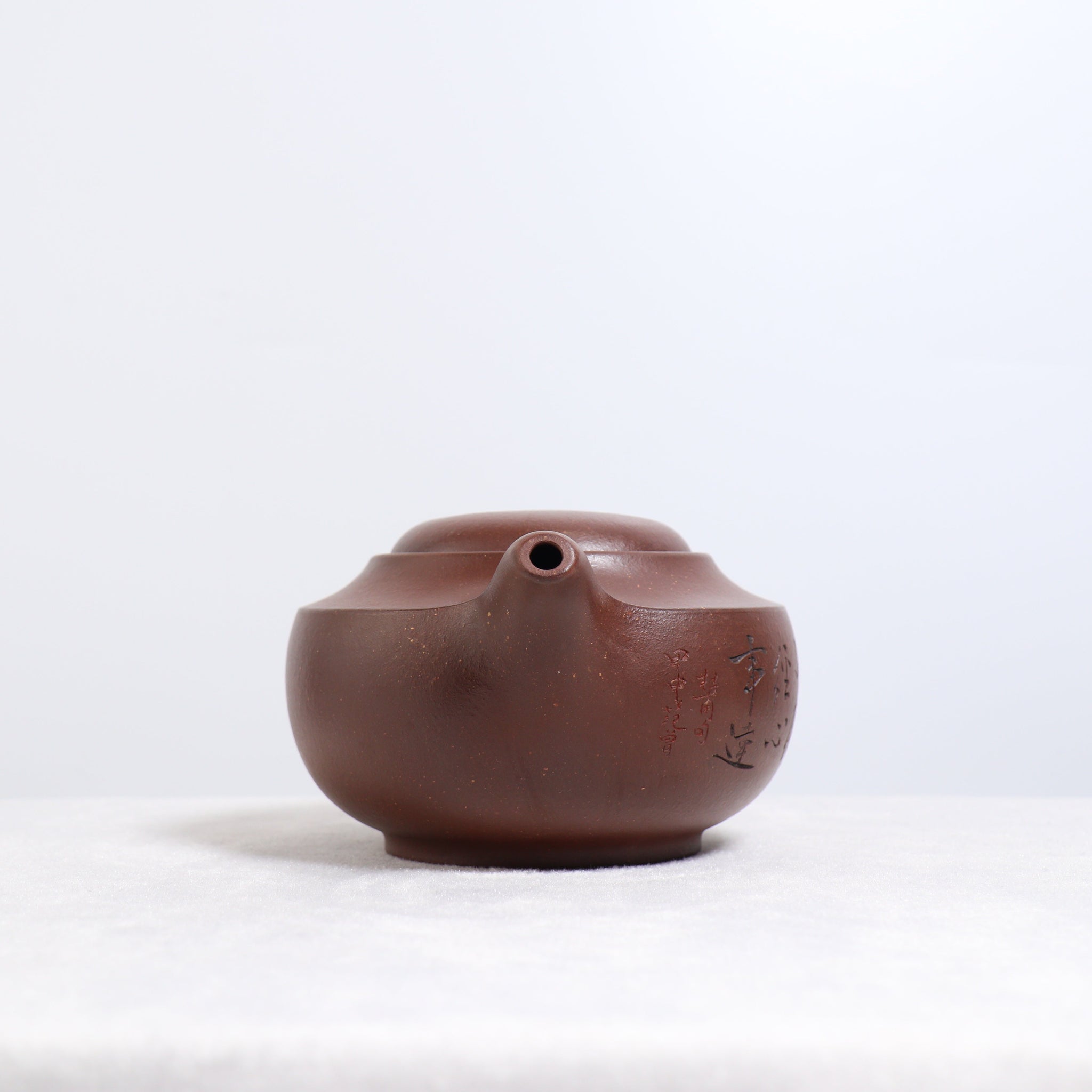 *Autumn Reward｜Buy one get three free* [Four Square Ox Cover] Purple Jade Gold Sand Calligraphy Purple Clay Teapot