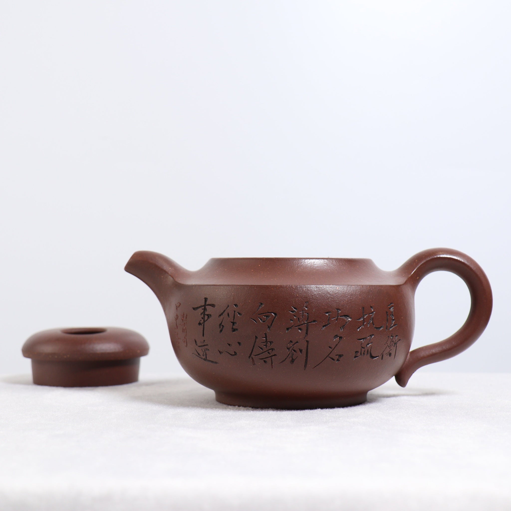 *Autumn Reward｜Buy one get three free* [Four Square Ox Cover] Purple Jade Gold Sand Calligraphy Purple Clay Teapot