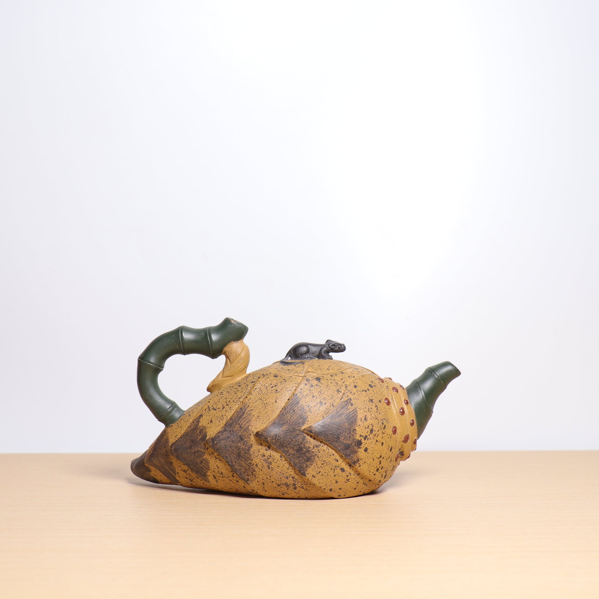 (Sold) *Autumn reward｜Buy one get three free* [Bamboo Zheng] Raw ore mud bionic purple sand teapot