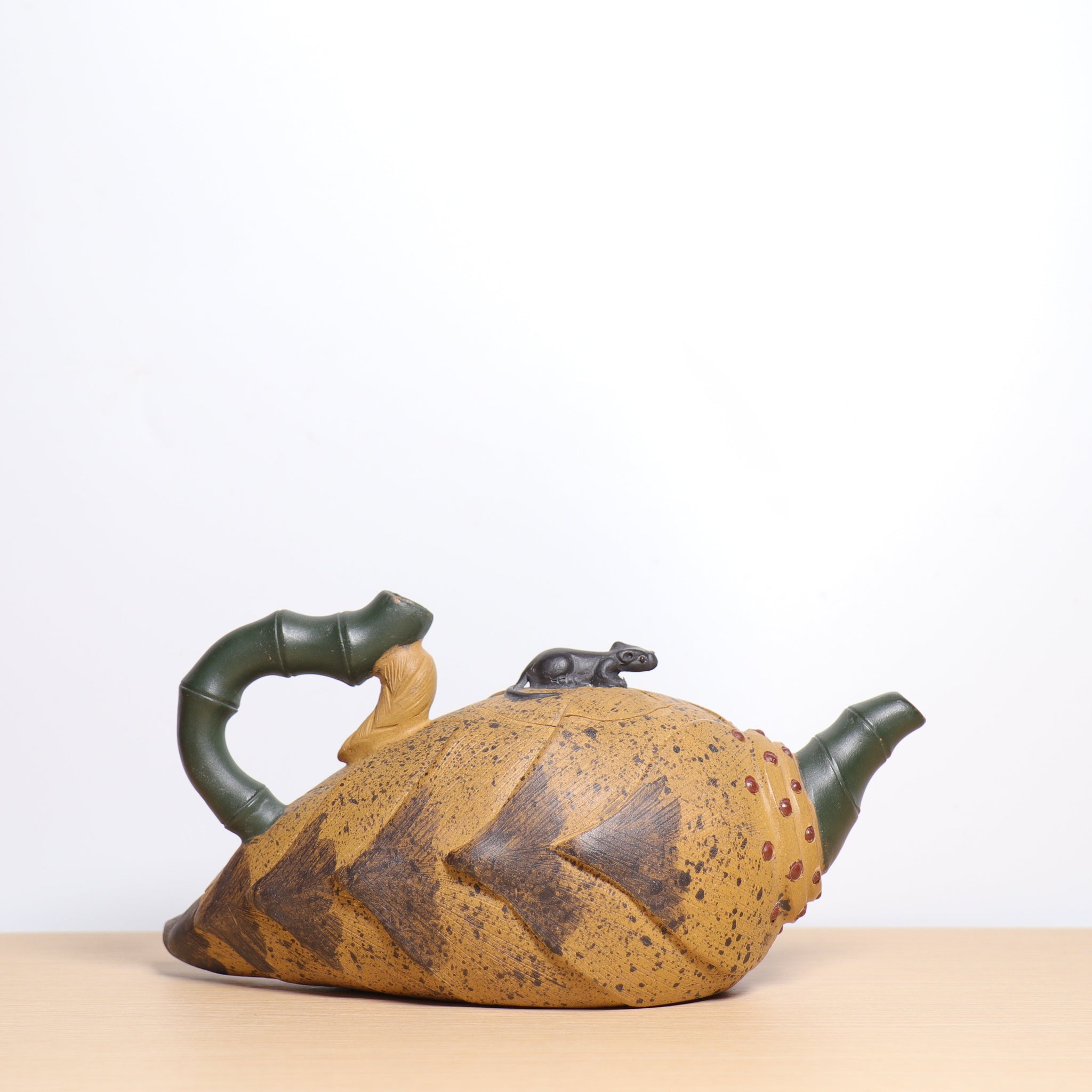 (Sold) *Autumn reward｜Buy one get three free* [Bamboo Zheng] Raw ore mud bionic purple sand teapot