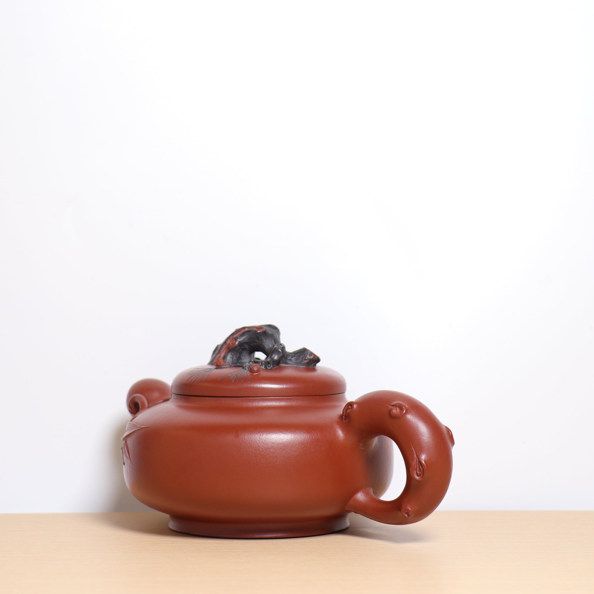 *Autumn reward｜Buy one get three free* [Hanjun Bamboo and Pine Pot] Original Mineral Dahongpao Decal Purple Clay Teapot