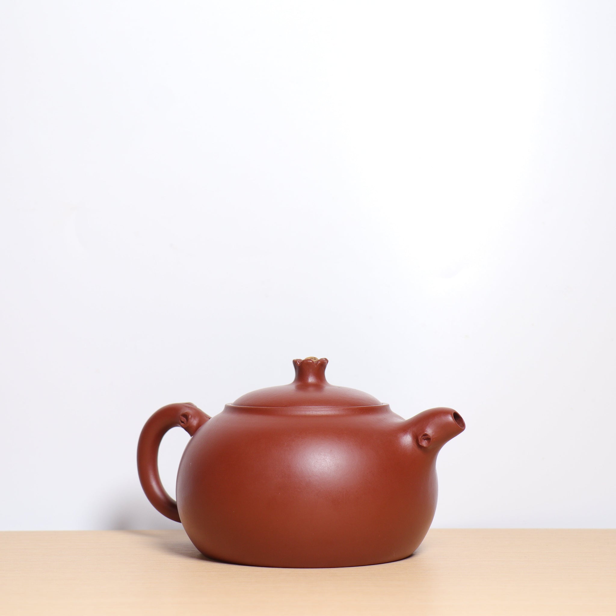 *Autumn Shopping｜Buy one get three free* [Butterfly Love Flower] Zhuni Dahongpao Green Leaf Decal Purple Clay Teapot