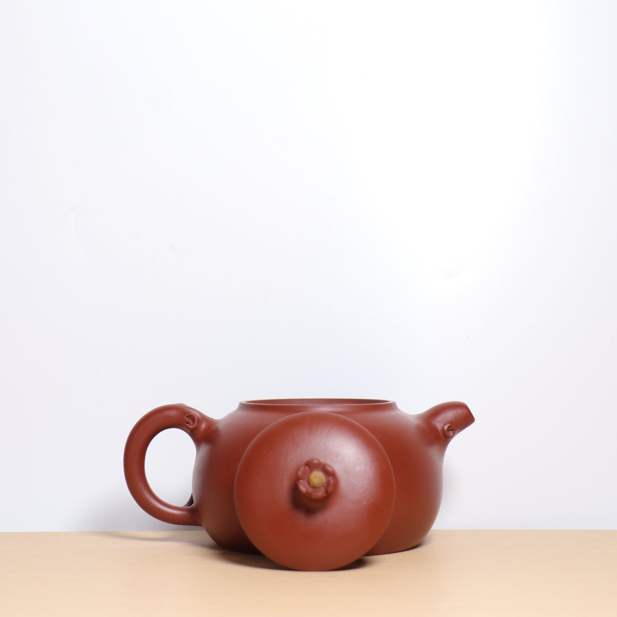 *Autumn Shopping｜Buy one get three free* [Butterfly Love Flower] Zhuni Dahongpao Green Leaf Decal Purple Clay Teapot