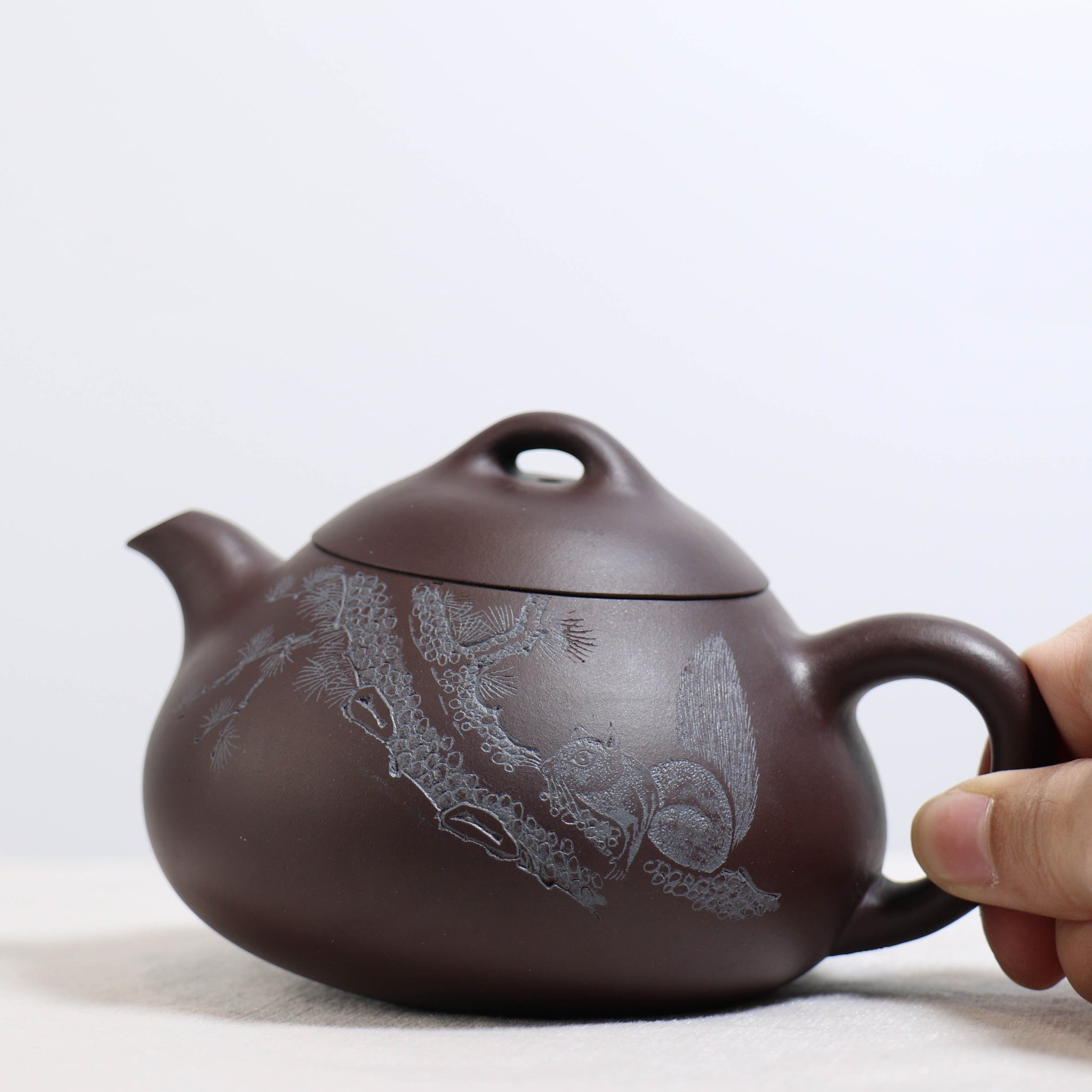 [Milk Scoop] Purple Clay Teapot Carved from Raw Mineral Purple Clay