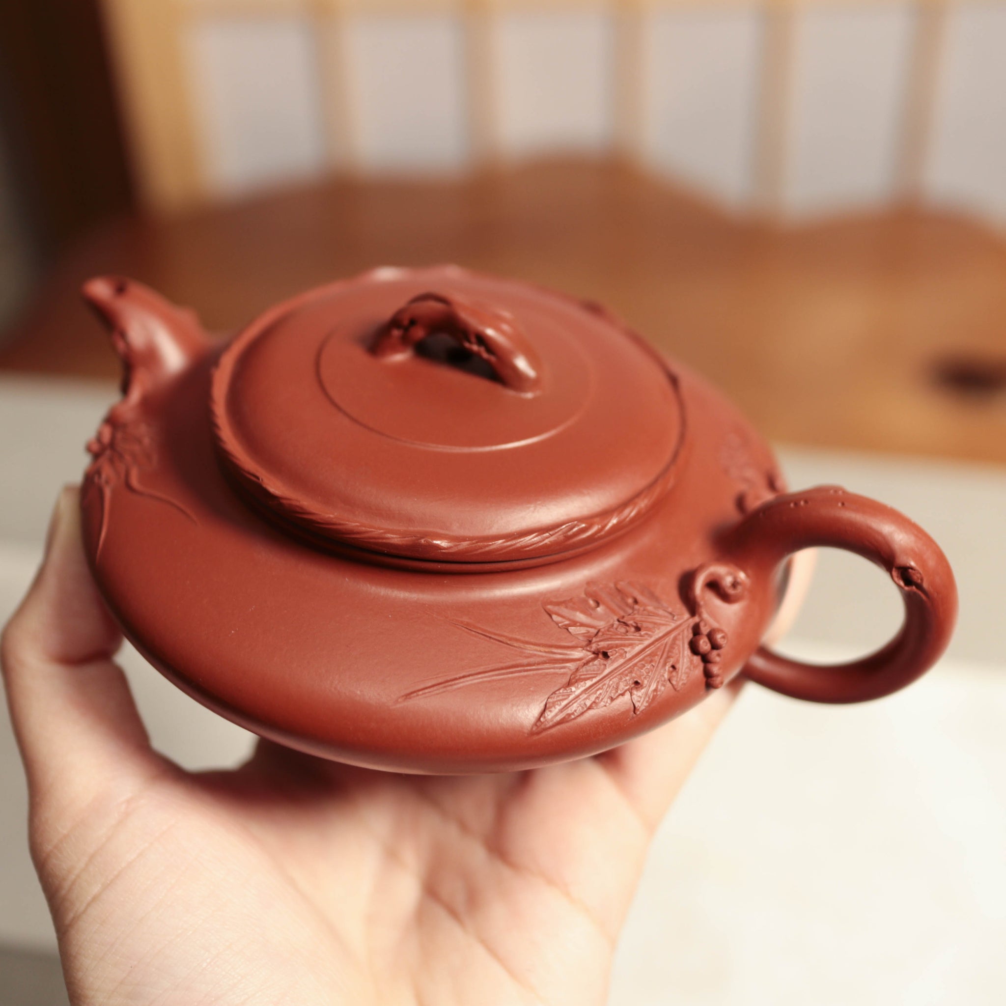 【虛扁】大紅袍貼花紫砂茶壺