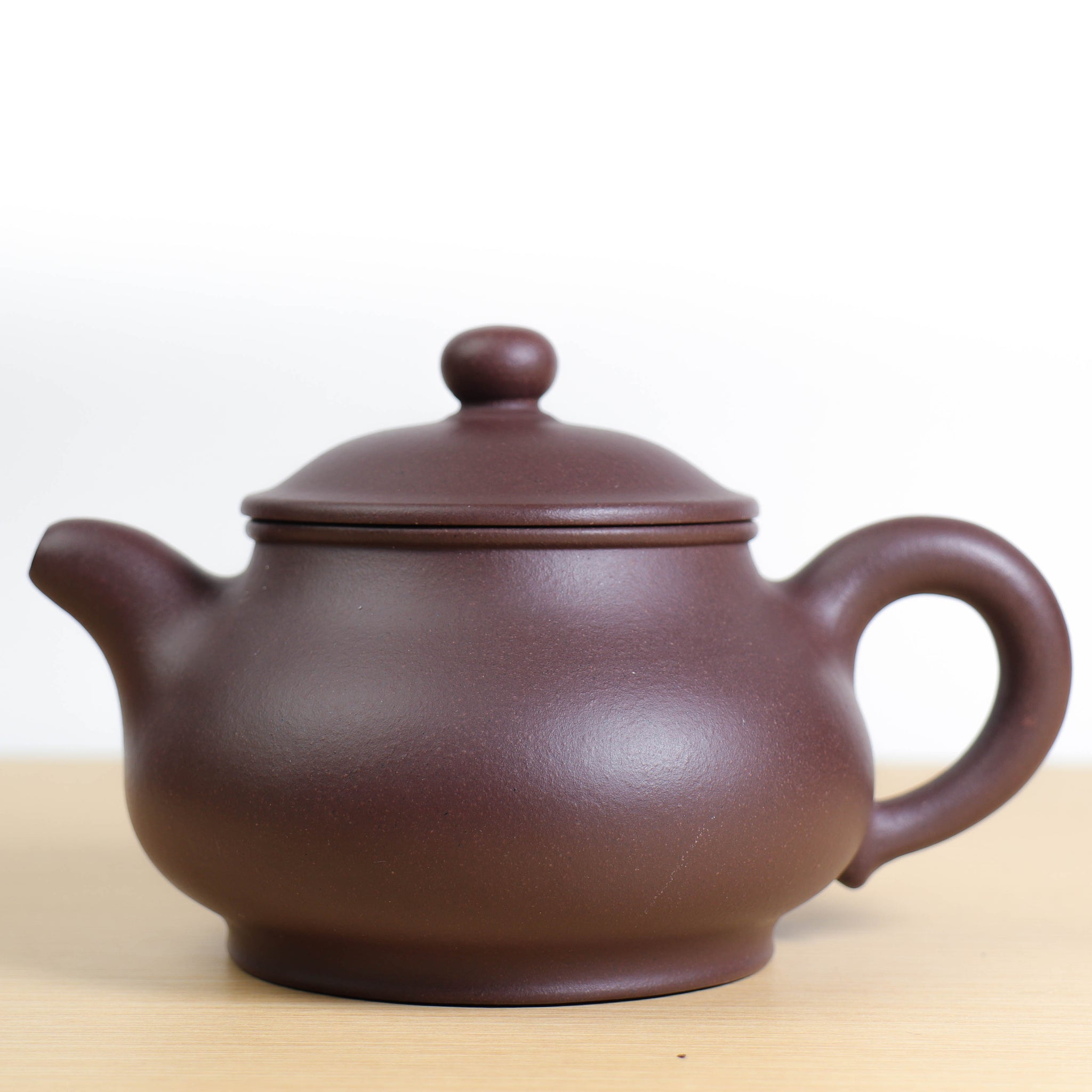 [Pan Hu] Fully handmade original mineral purple clay and purple sand teapot