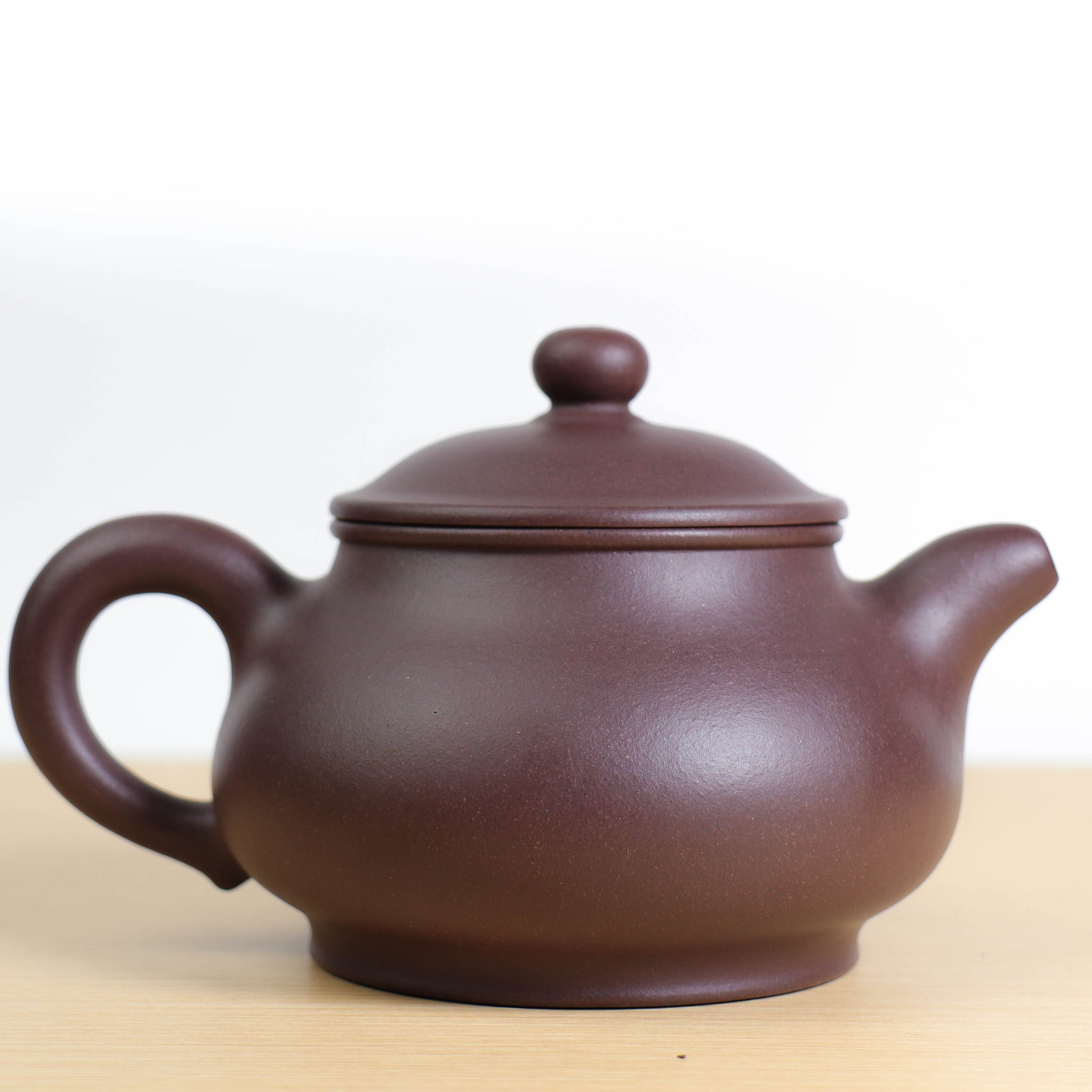 [Pan Hu] Fully handmade original mineral purple clay and purple sand teapot