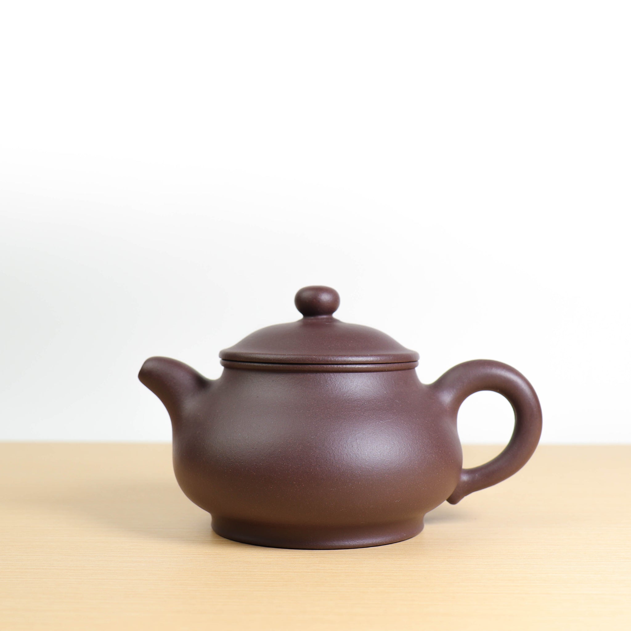 [Pan Hu] Fully handmade original mineral purple clay and purple sand teapot