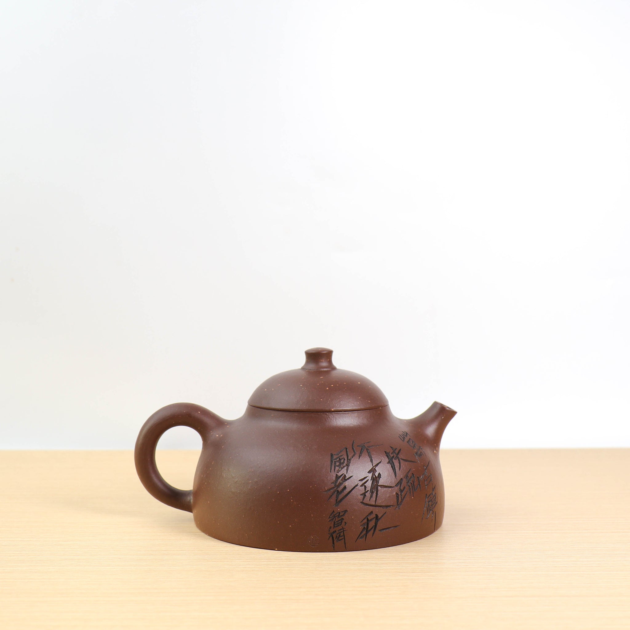*新品*【乳丁壺 · 古南街】紫泥雕刻紫砂茶壺