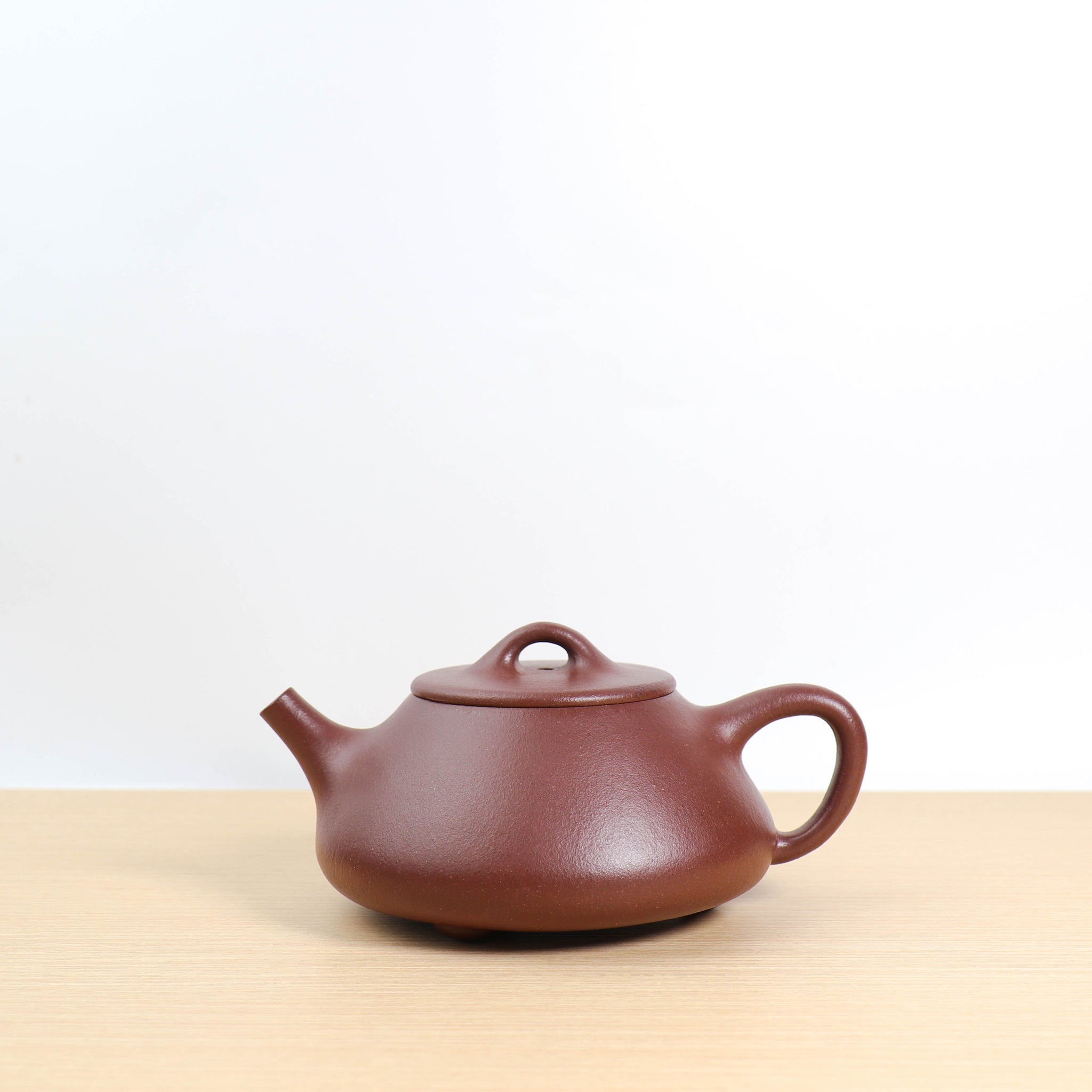 (Sold) *New Product* [Flat Lid Stone Scoop] Raw Mineral Dragon Blood Sand Classic Purple Clay Teapot