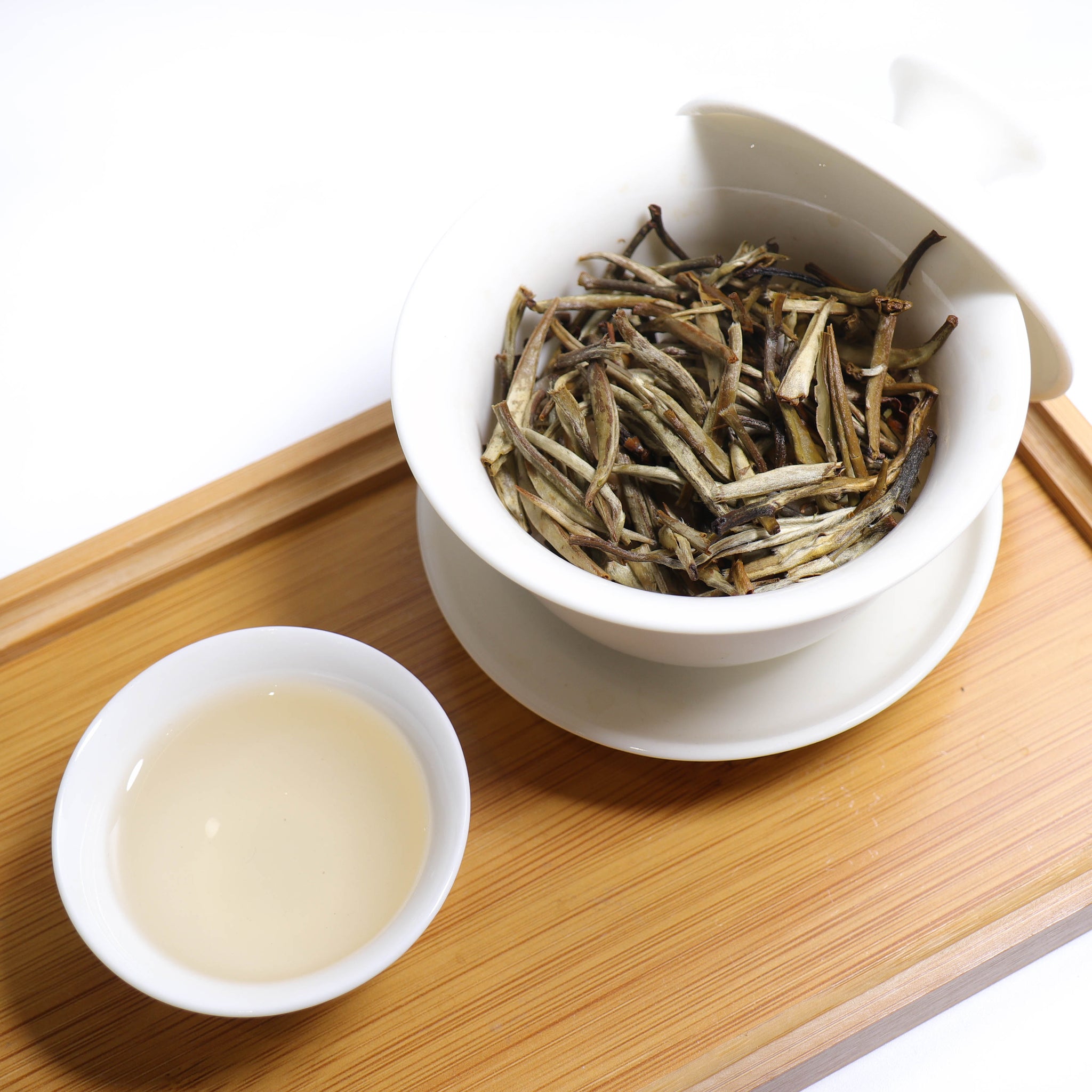 茶葉 お茶 高級茶 白茶 白毫銀針 250g 中国茶 ギフト tea 雲南の自然 