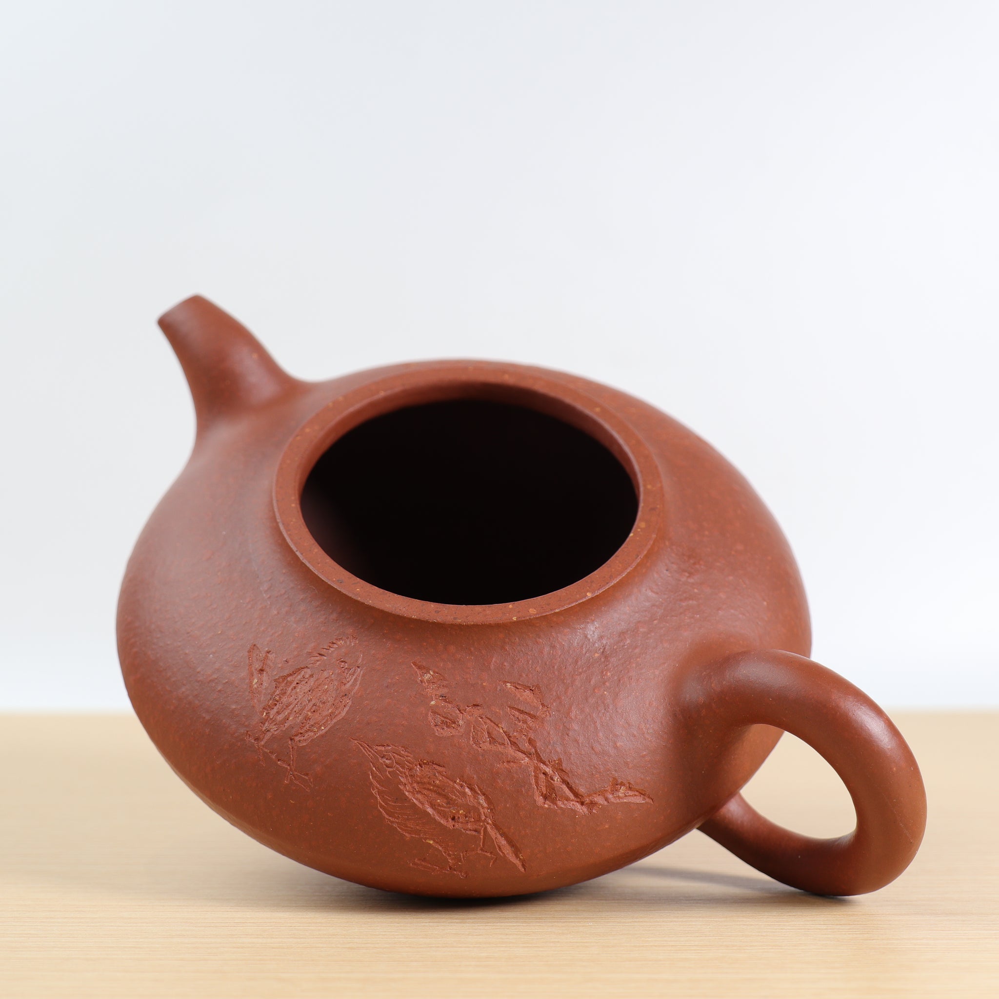 [Albizia] Original cinnabar Furongpo carved purple sand teapot