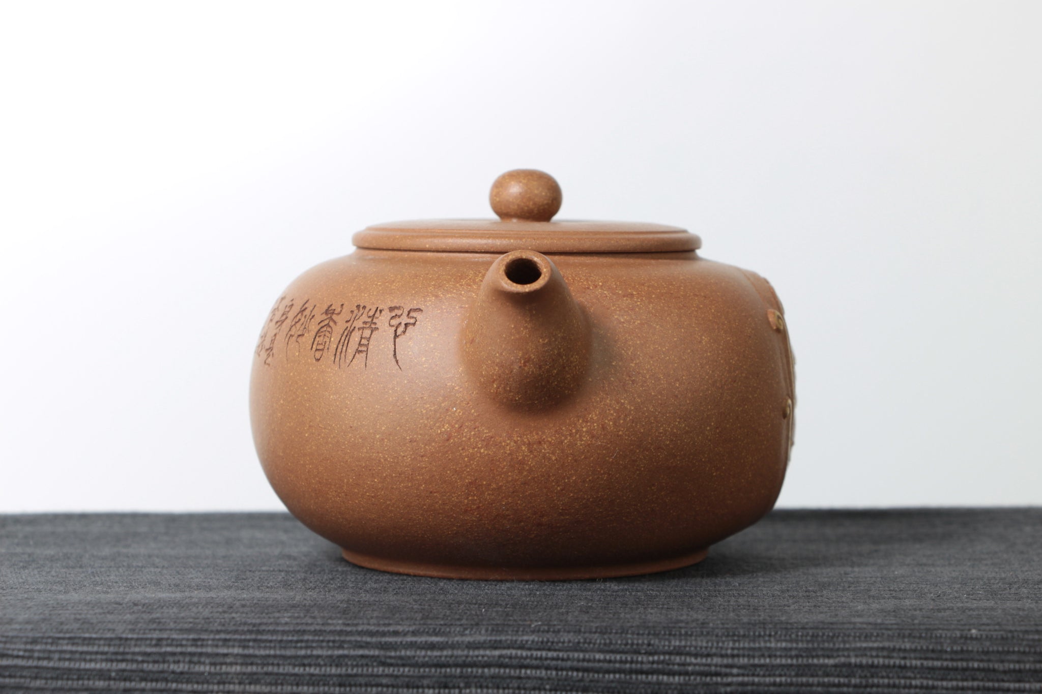【妙觀】優質段泥佛雕紫砂茶壺